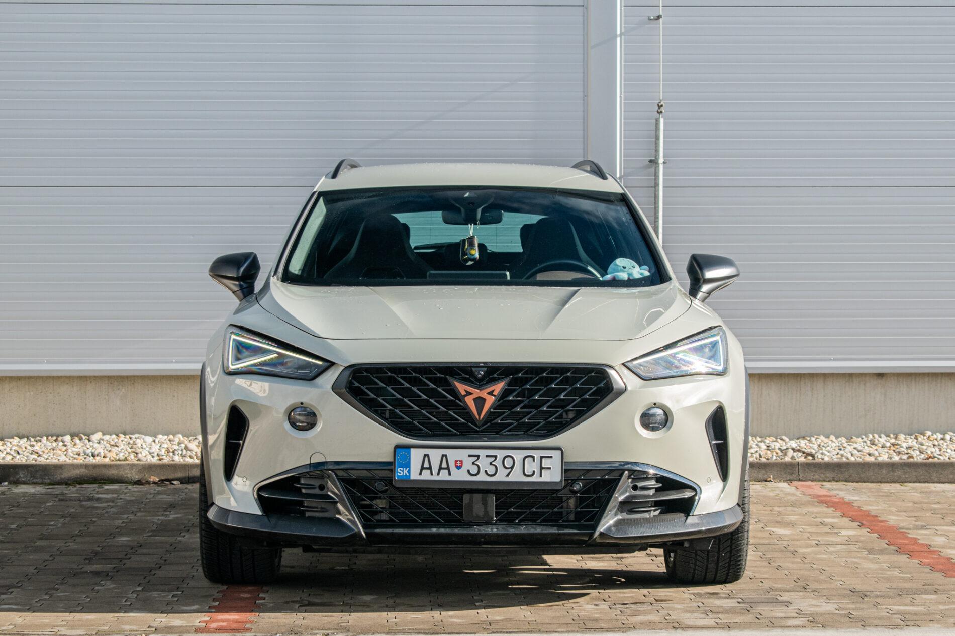 2022 Cupra Formentor VZ5, sivá suv, 45 979 km