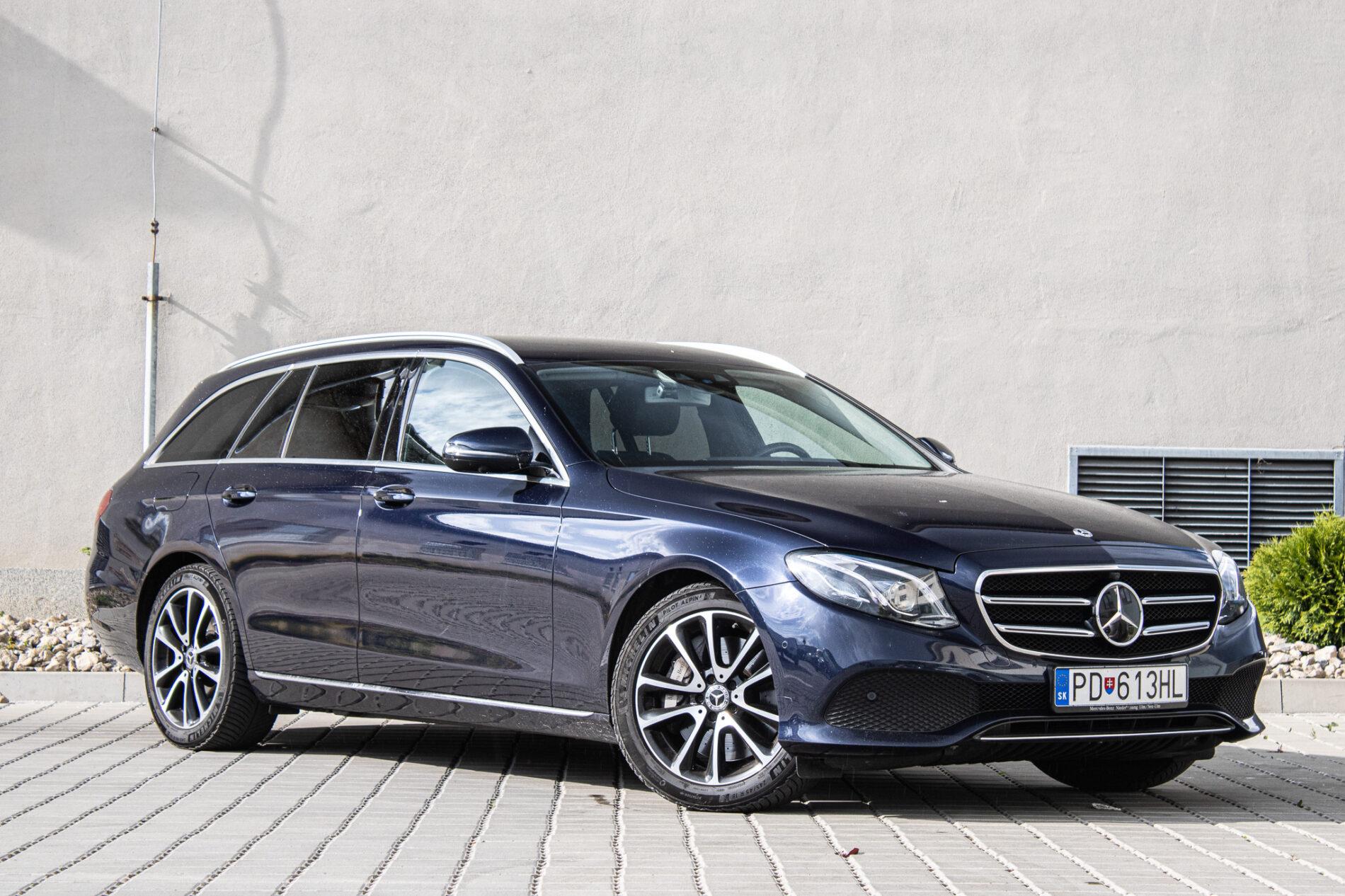 2019 Mercedes-Benz E 400d, modrá kombi, 190 026 km