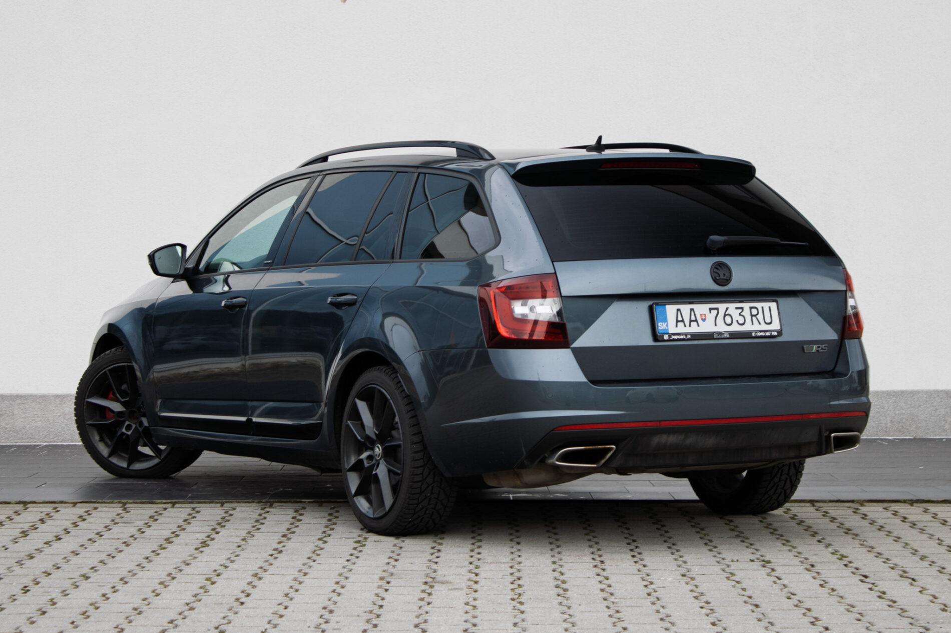 2017 Skoda Octavia RS, sivá kombi, 192 310 km