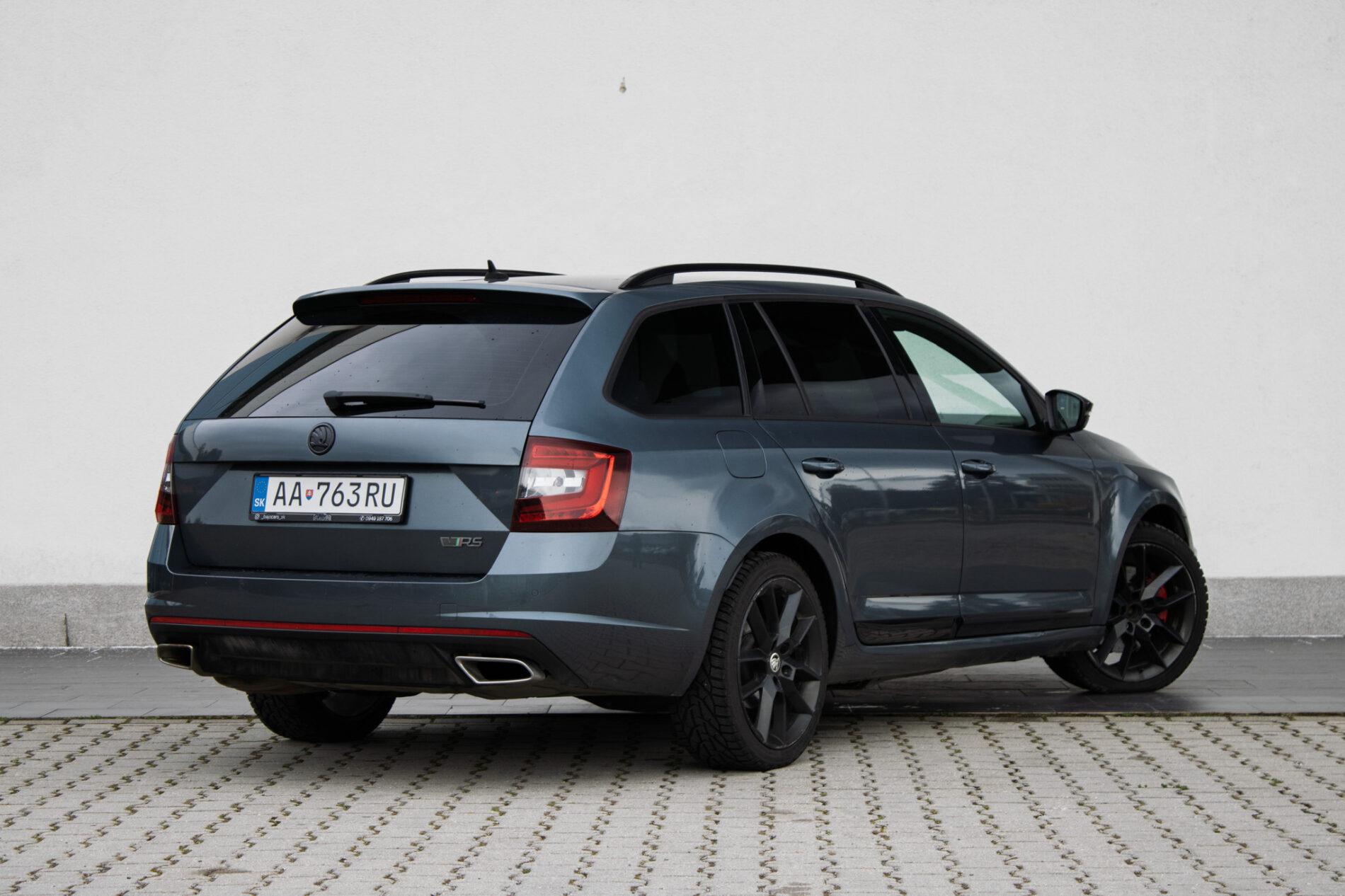 2017 Skoda Octavia RS, sivá kombi, 192 310 km