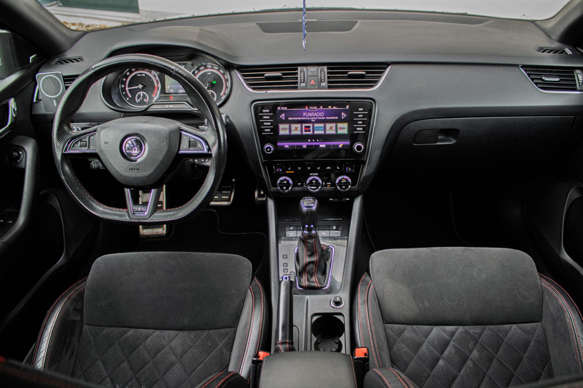 2017 Skoda Octavia RS, sivá kombi, 192 310 km