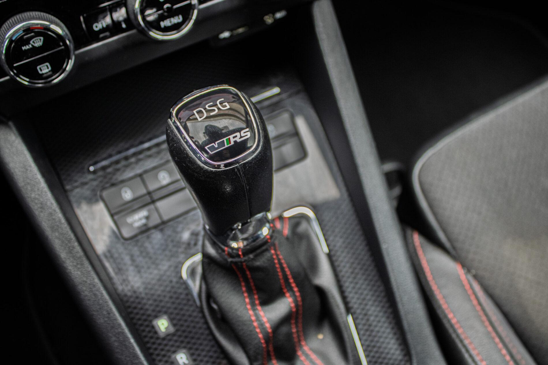 2017 Skoda Octavia RS, sivá kombi, 192 310 km