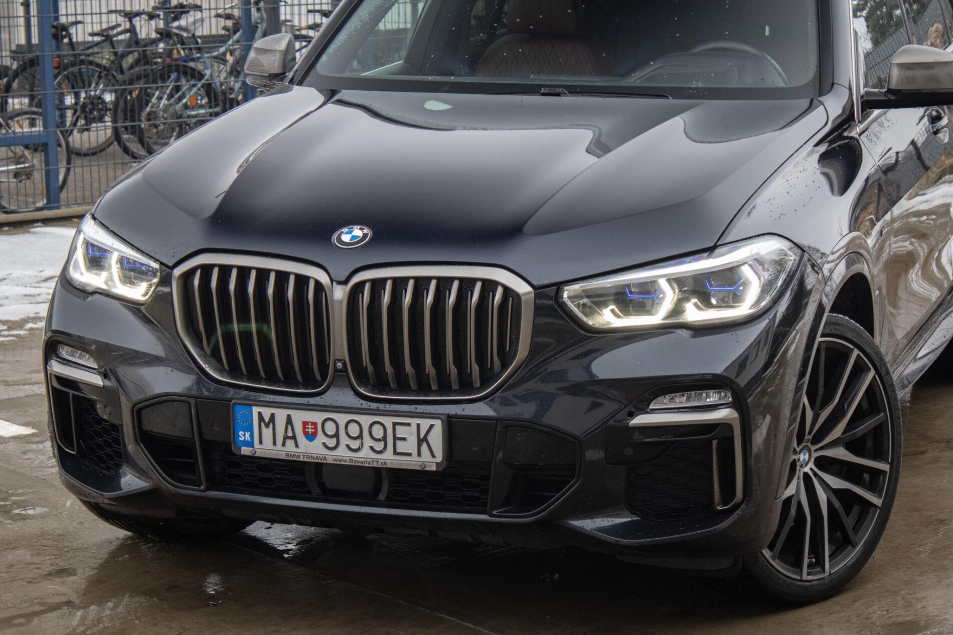 2019 BMW X5 M50d, čierna suv, 183 178 km