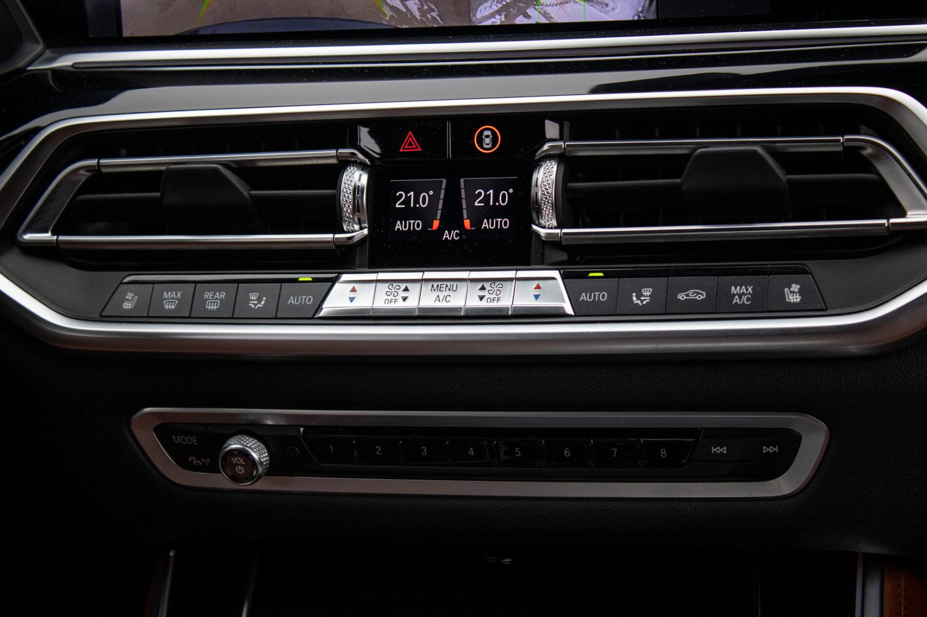 2019 BMW X5 M50d, čierna suv, 183 178 km