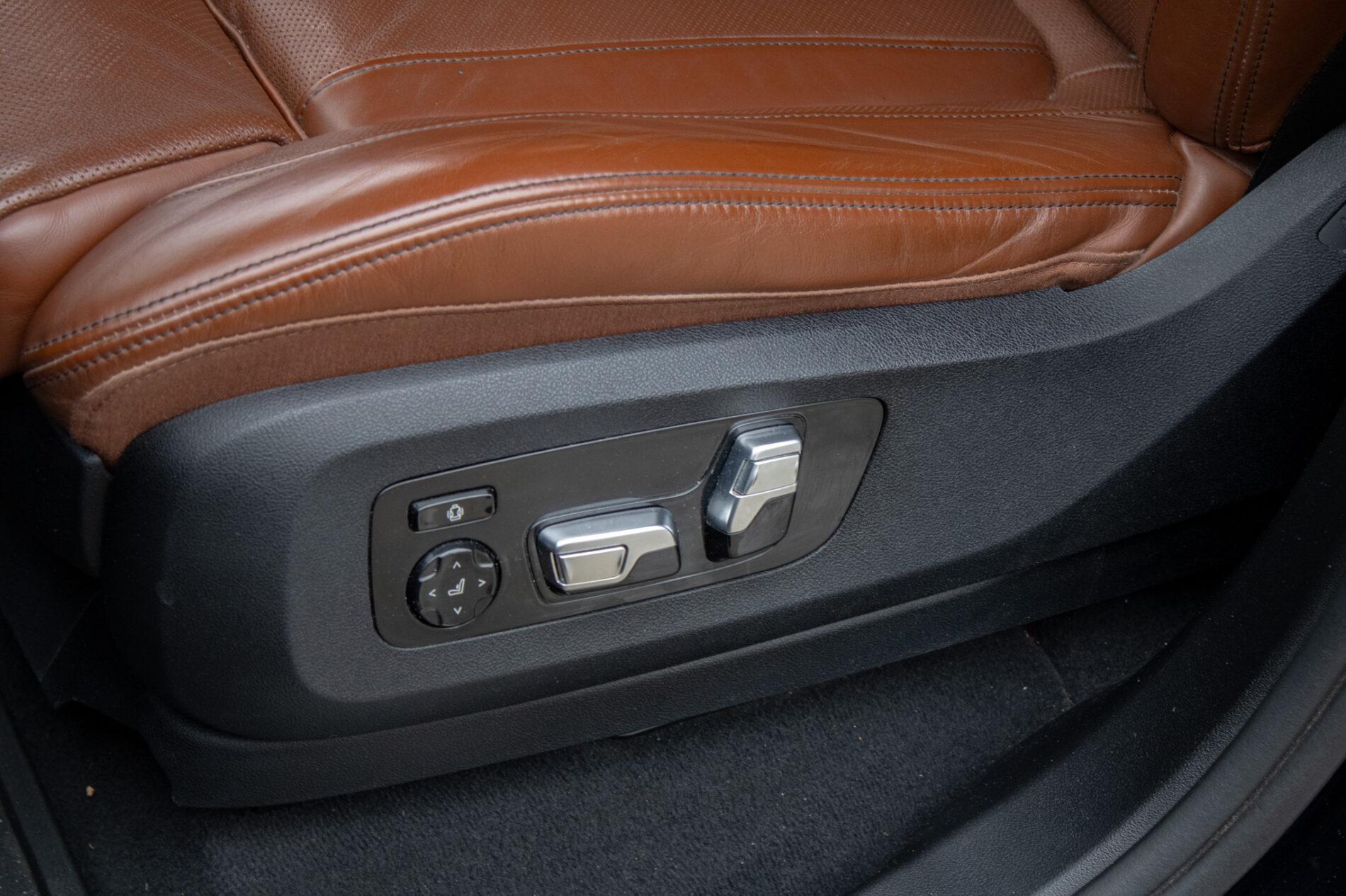 2019 BMW X5 M50d, čierna suv, 183 178 km