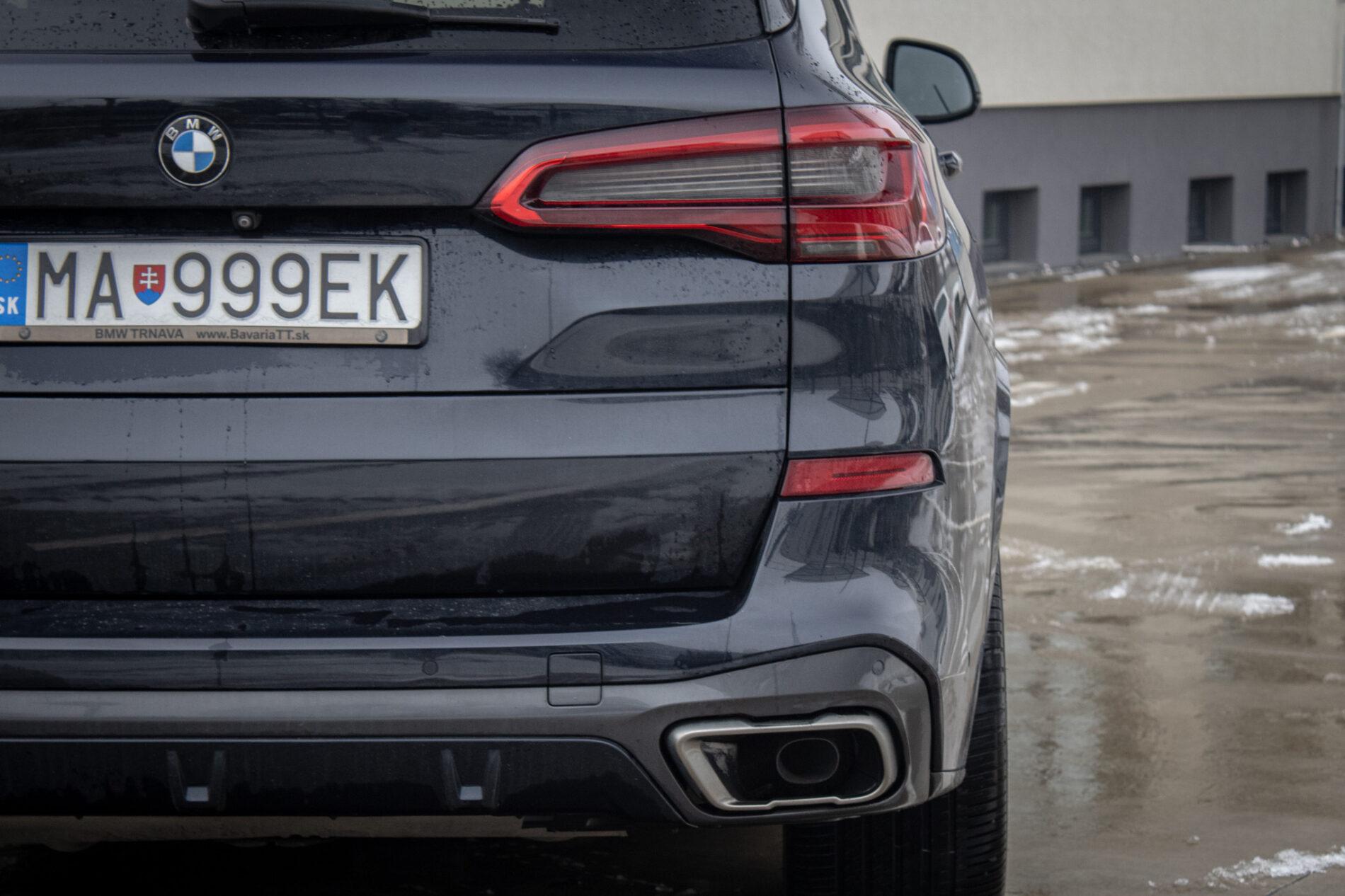2019 BMW X5 M50d, čierna suv, 183 178 km