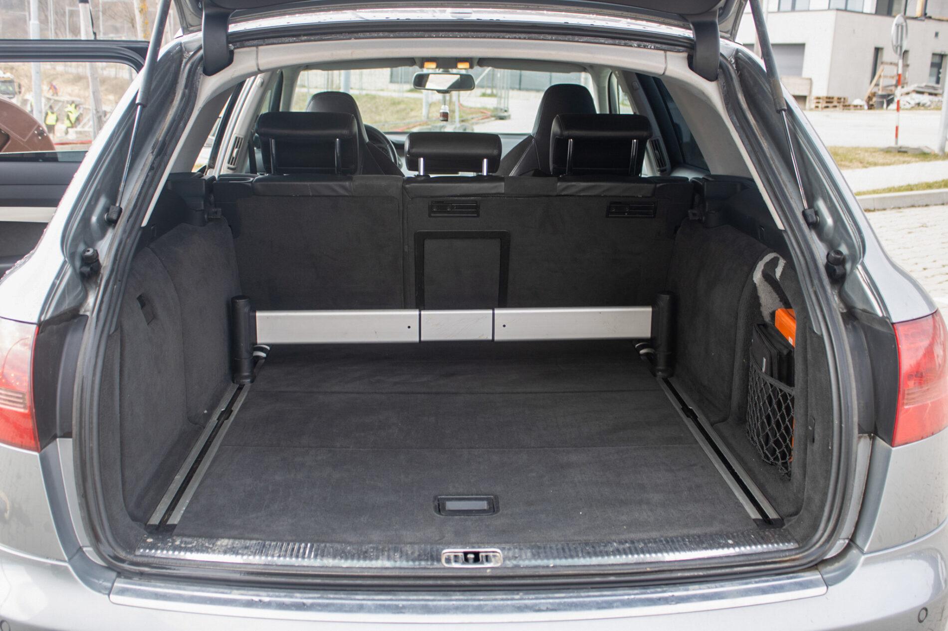 2008 AUDI A6, sivá kombi, 322 480 km