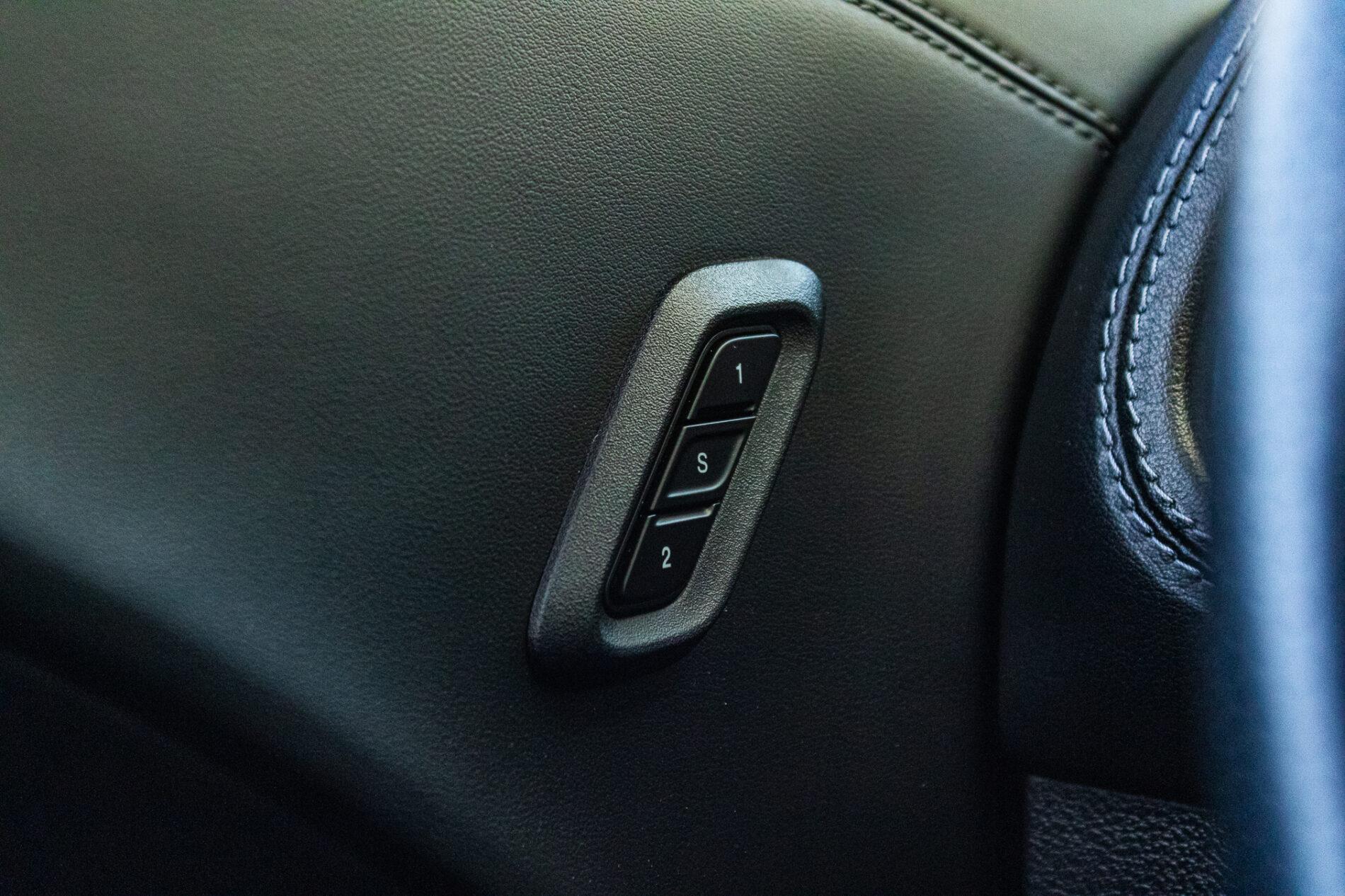 2023 Dodge Challenger, čierna kupé, 14 110 km