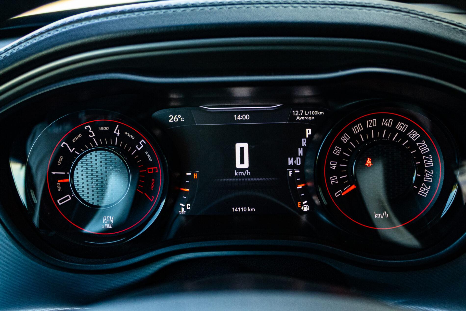 2023 Dodge Challenger, čierna kupé, 14 110 km