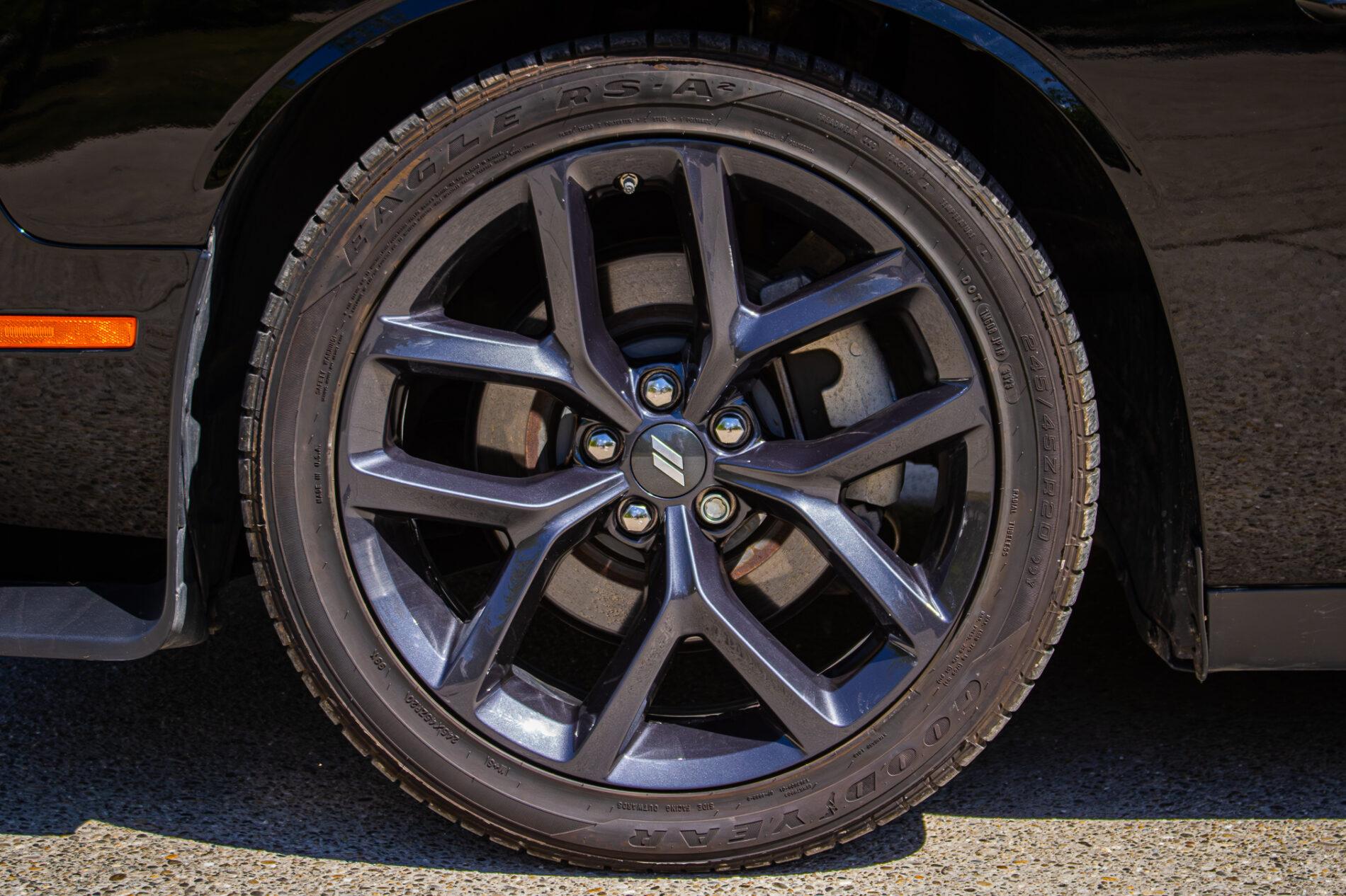 2023 Dodge Challenger, čierna kupé, 14 110 km