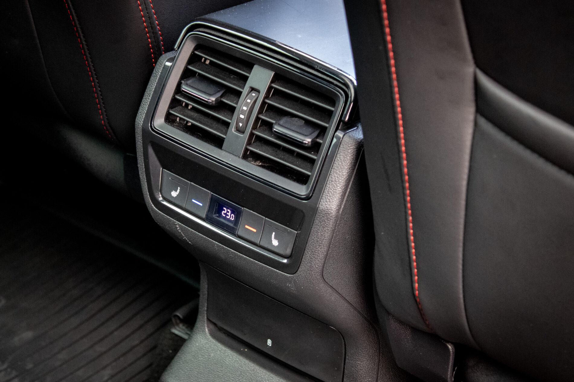 2020 Skoda Kodiaq RS, sivá suv, 131 224 km