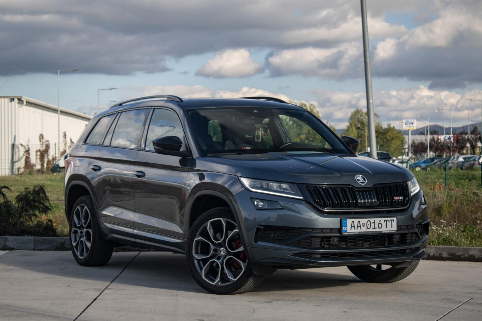 2020 Skoda Kodiaq RS, sivá suv, 131 224 km