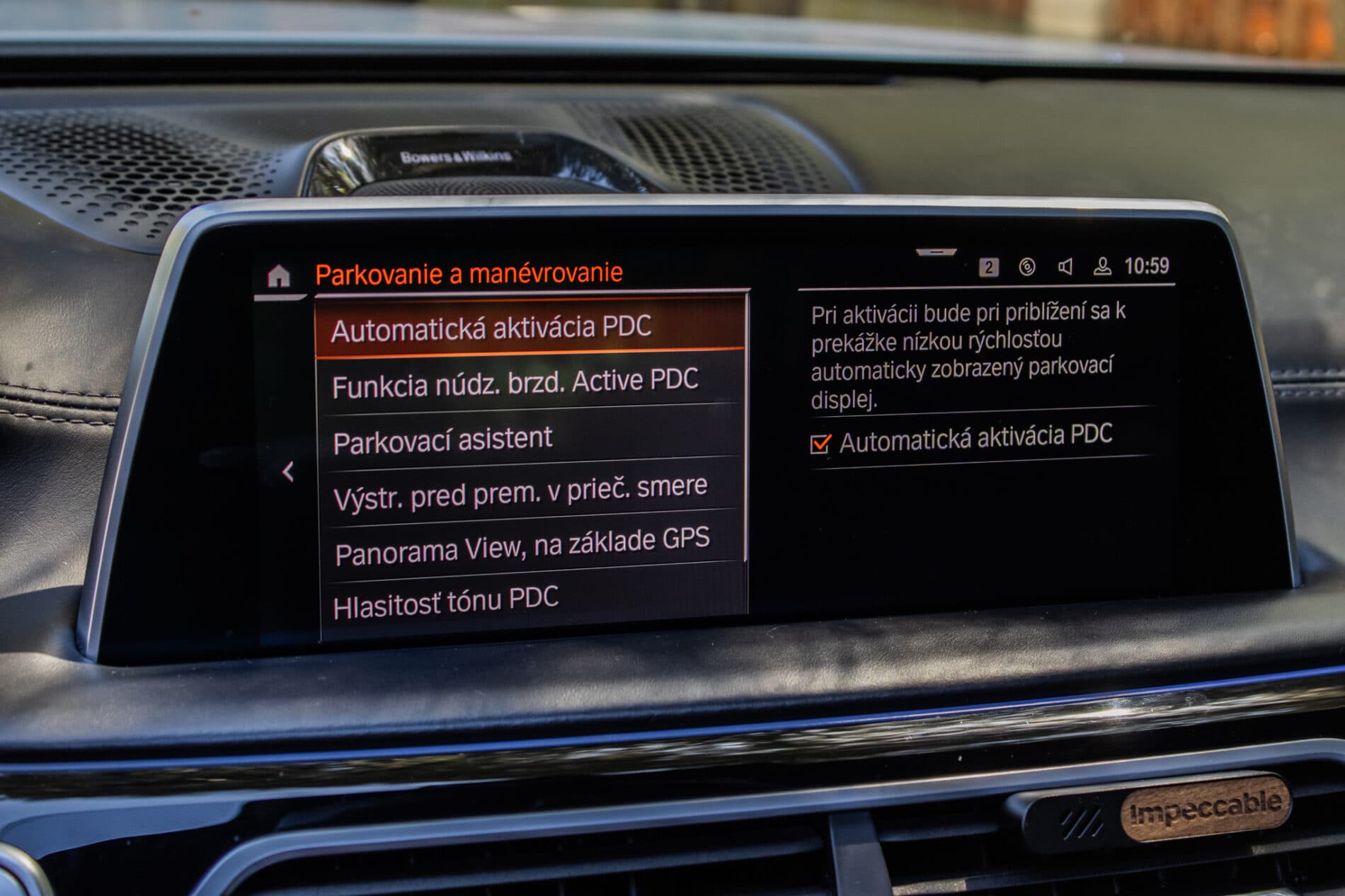 2019 BMW 750d, biela sedan, 105 849 km