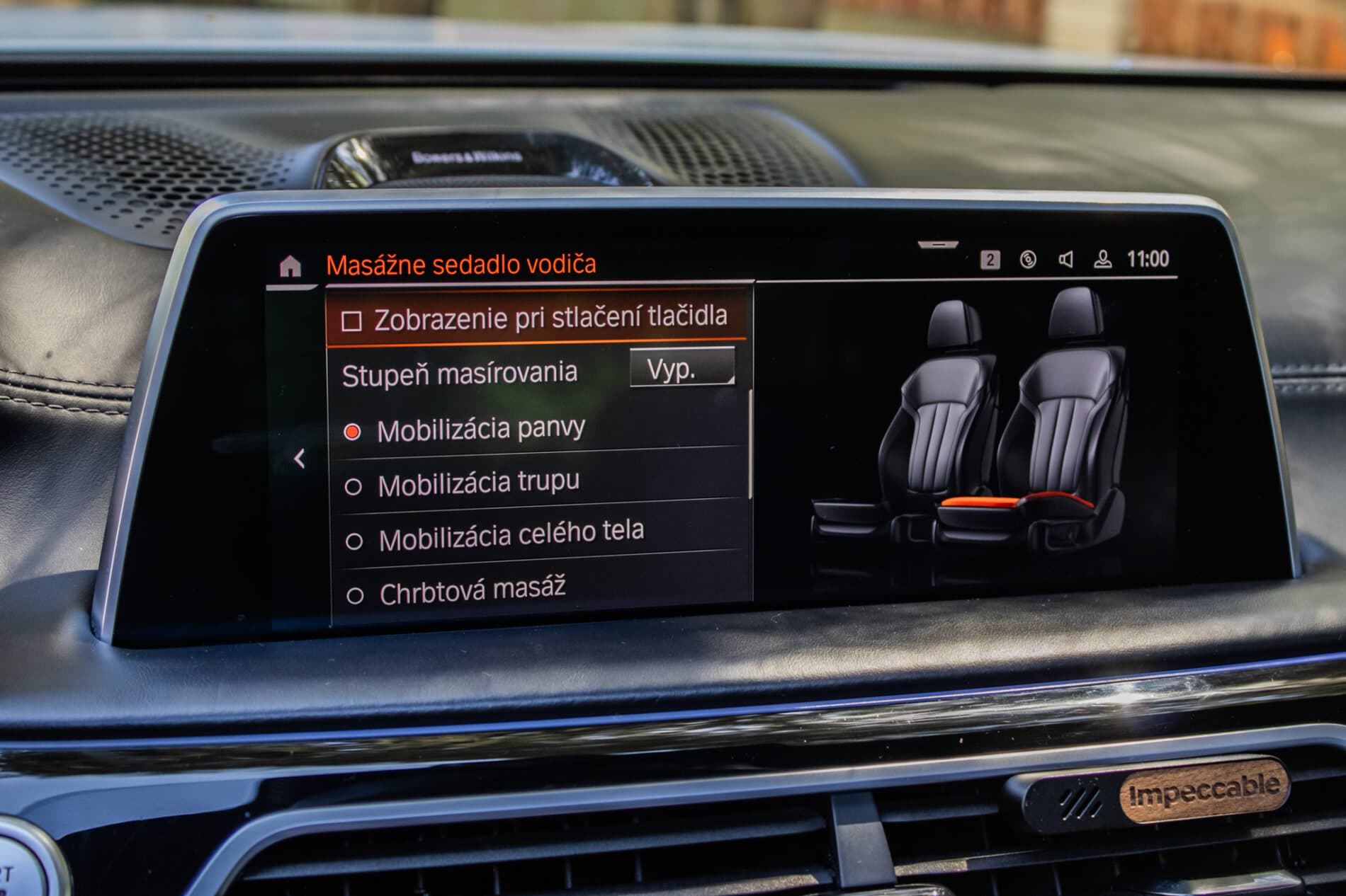 2019 BMW 750d, biela sedan, 105 849 km