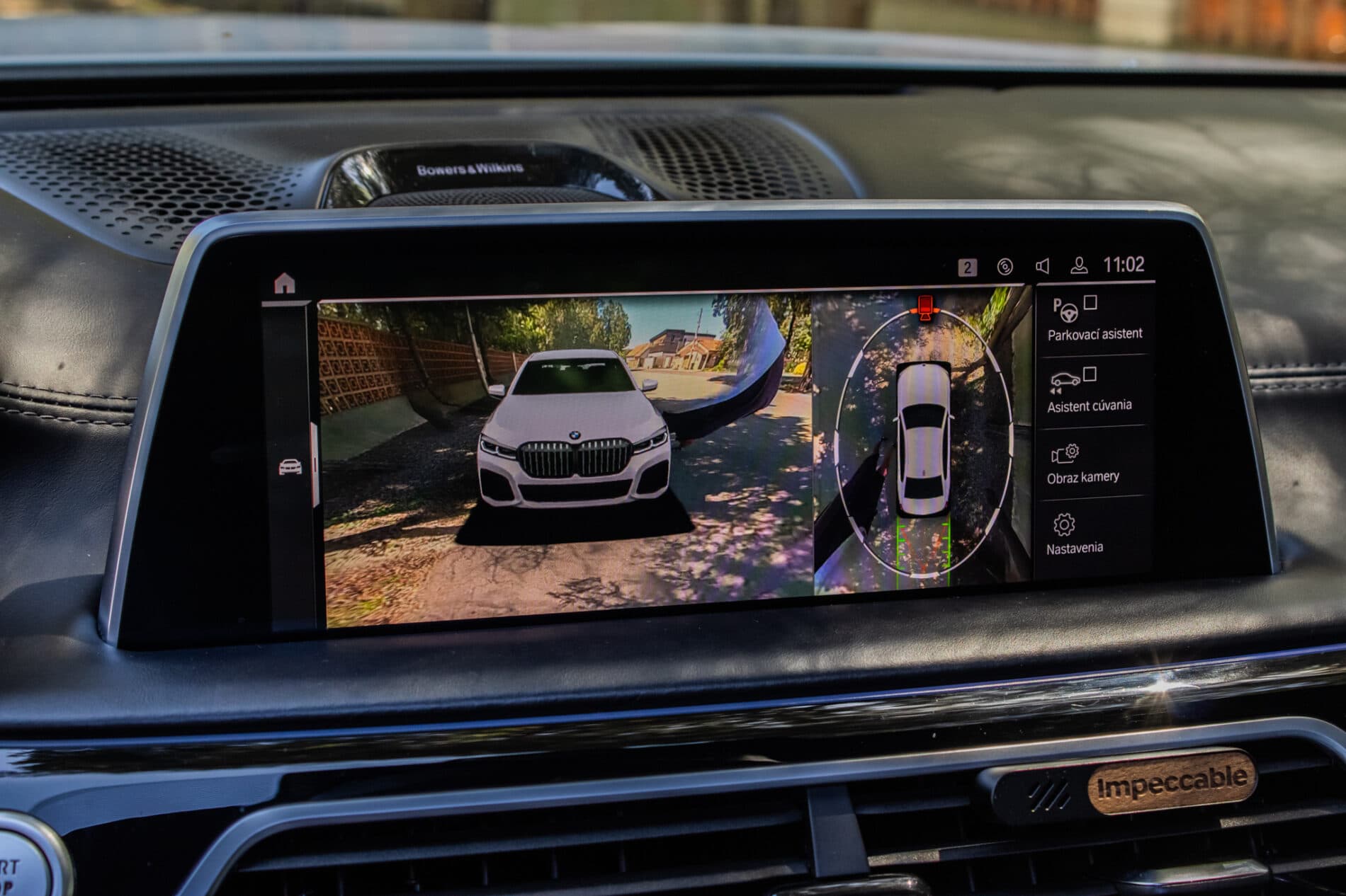 2019 BMW 750d, biela sedan, 105 849 km