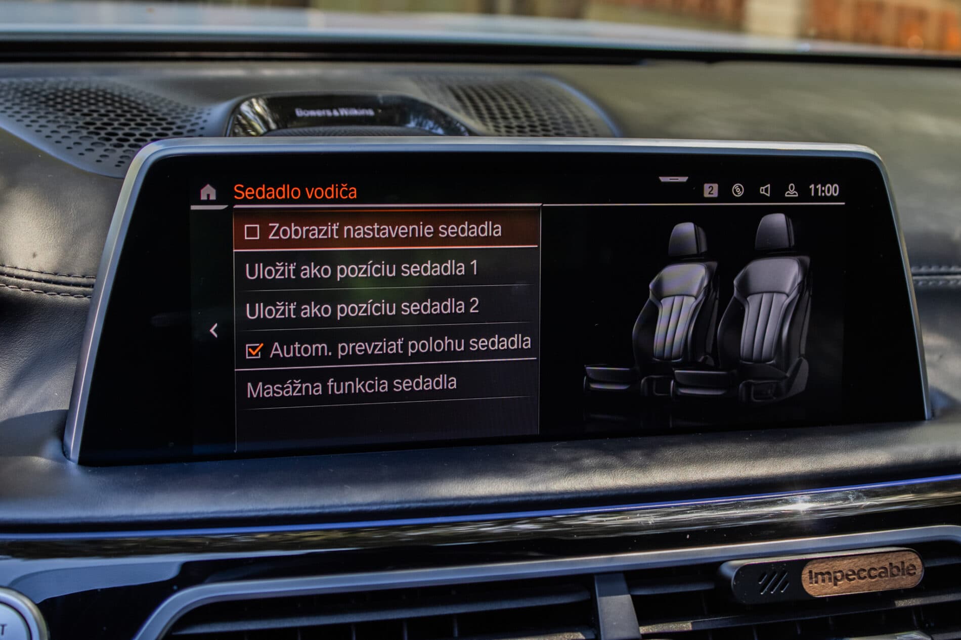 2019 BMW 750d, biela sedan, 105 849 km