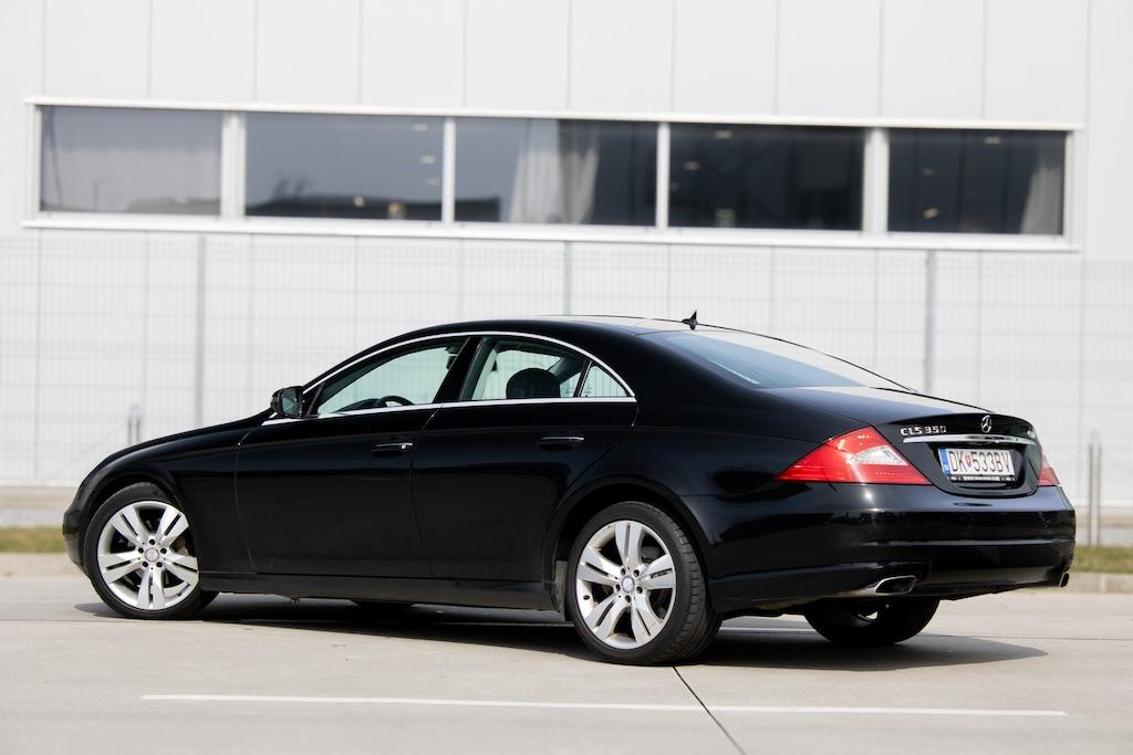 2010 Mercedes-Benz CLS 350 CDI, čierna sedan, 237 417 km