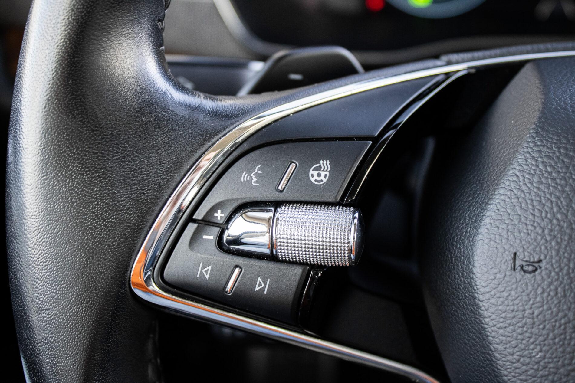 2021 Skoda Octavia RS, modrá kombi, 95 018 km