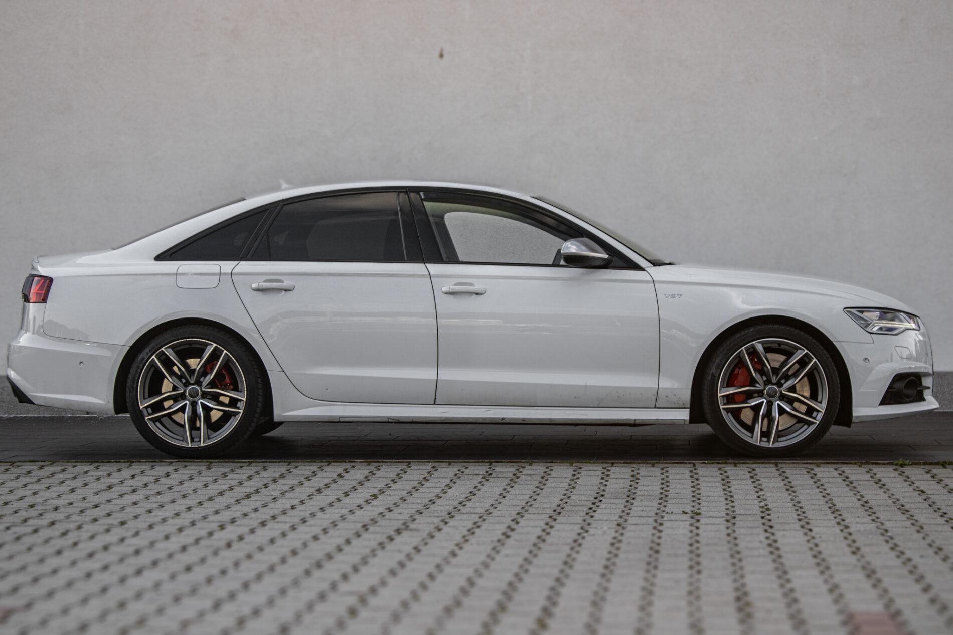 2017 AUDI S6, biela sedan, 168 986 km