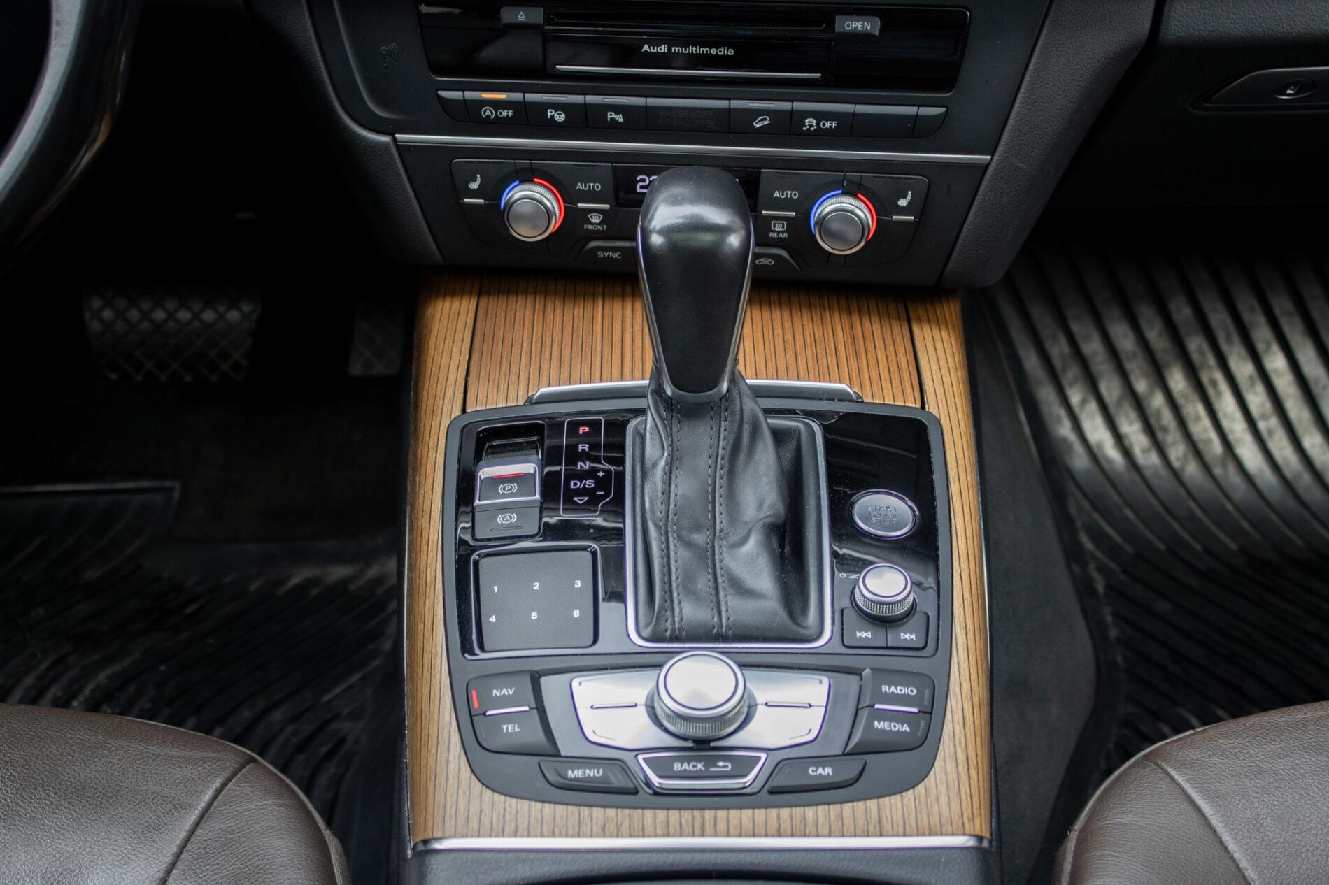 2016 AUDI A6, biela kombi, 253 654 km