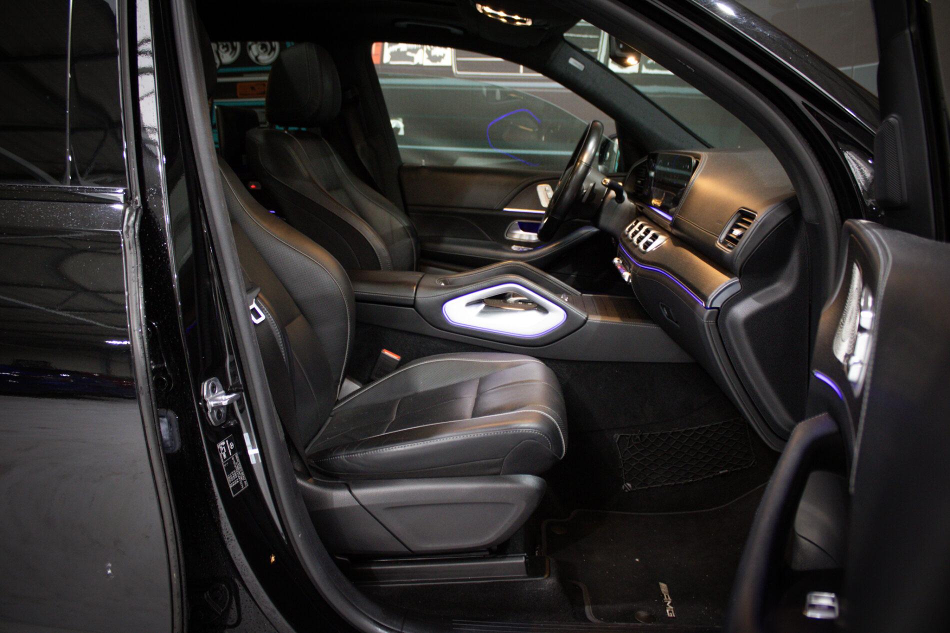2021 Mercedes-Benz GLS 400d, čierna suv, 79 992 km