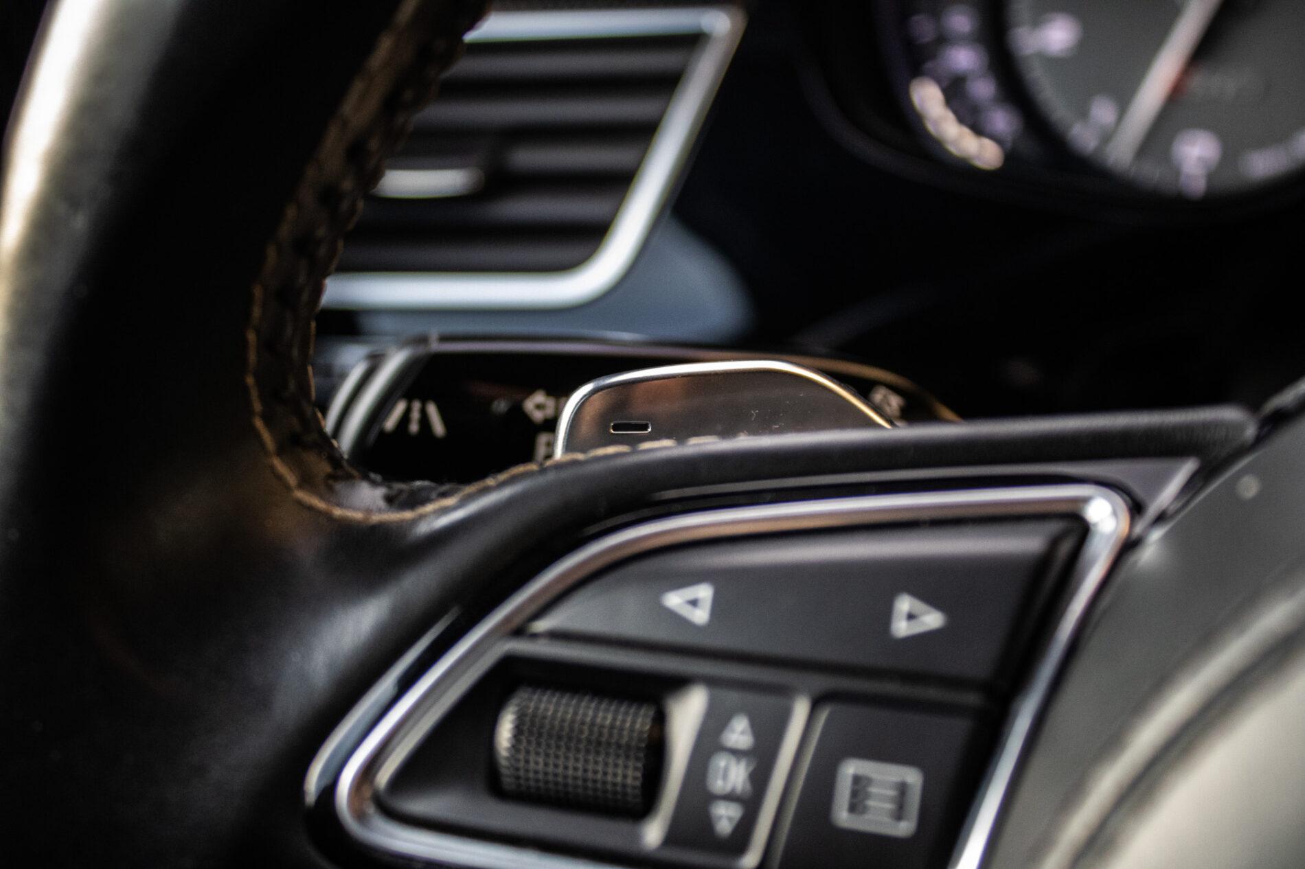2017 AUDI S8, čierna sedan, 183 235 km