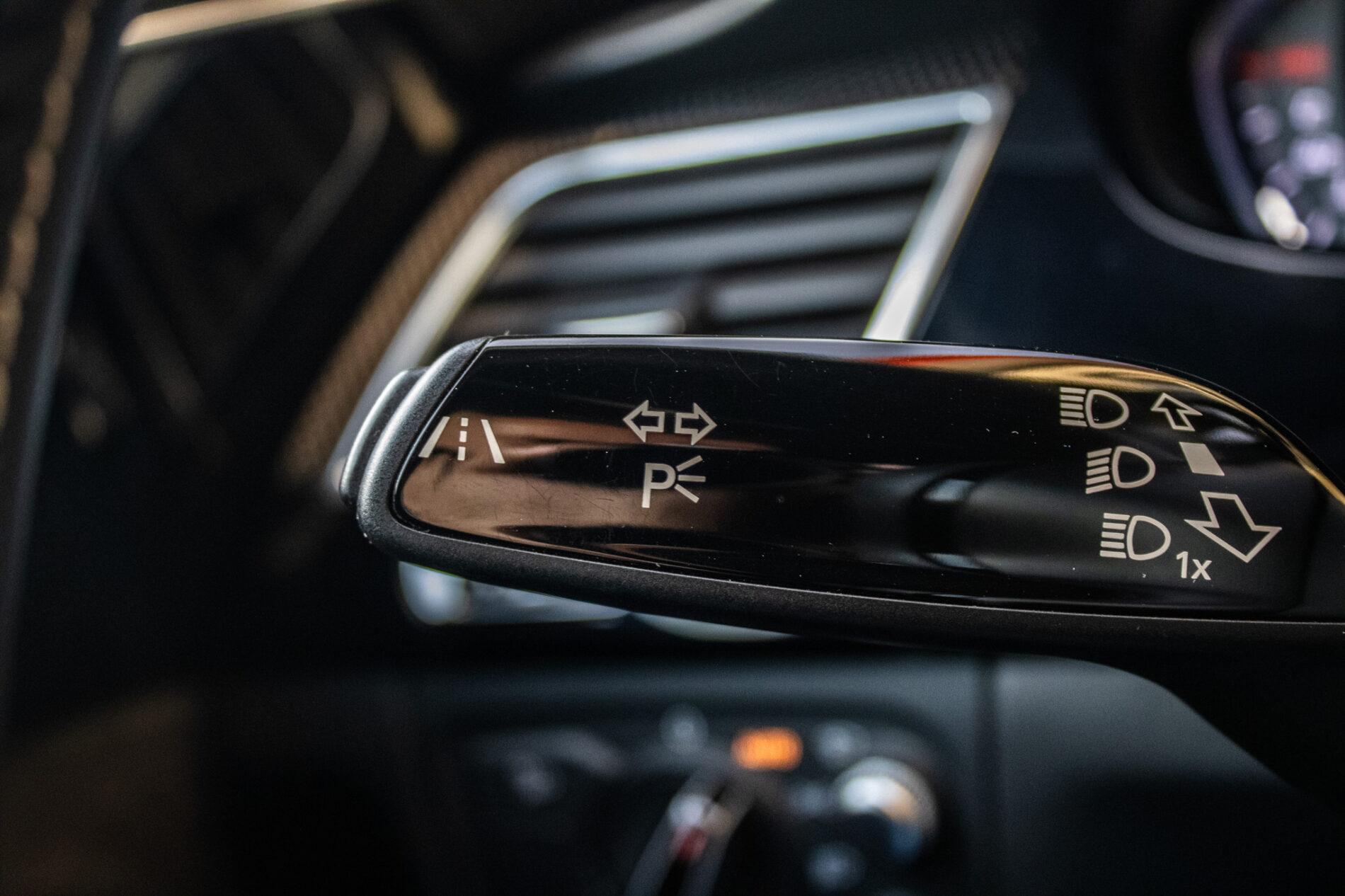 2017 AUDI S8, čierna sedan, 183 235 km