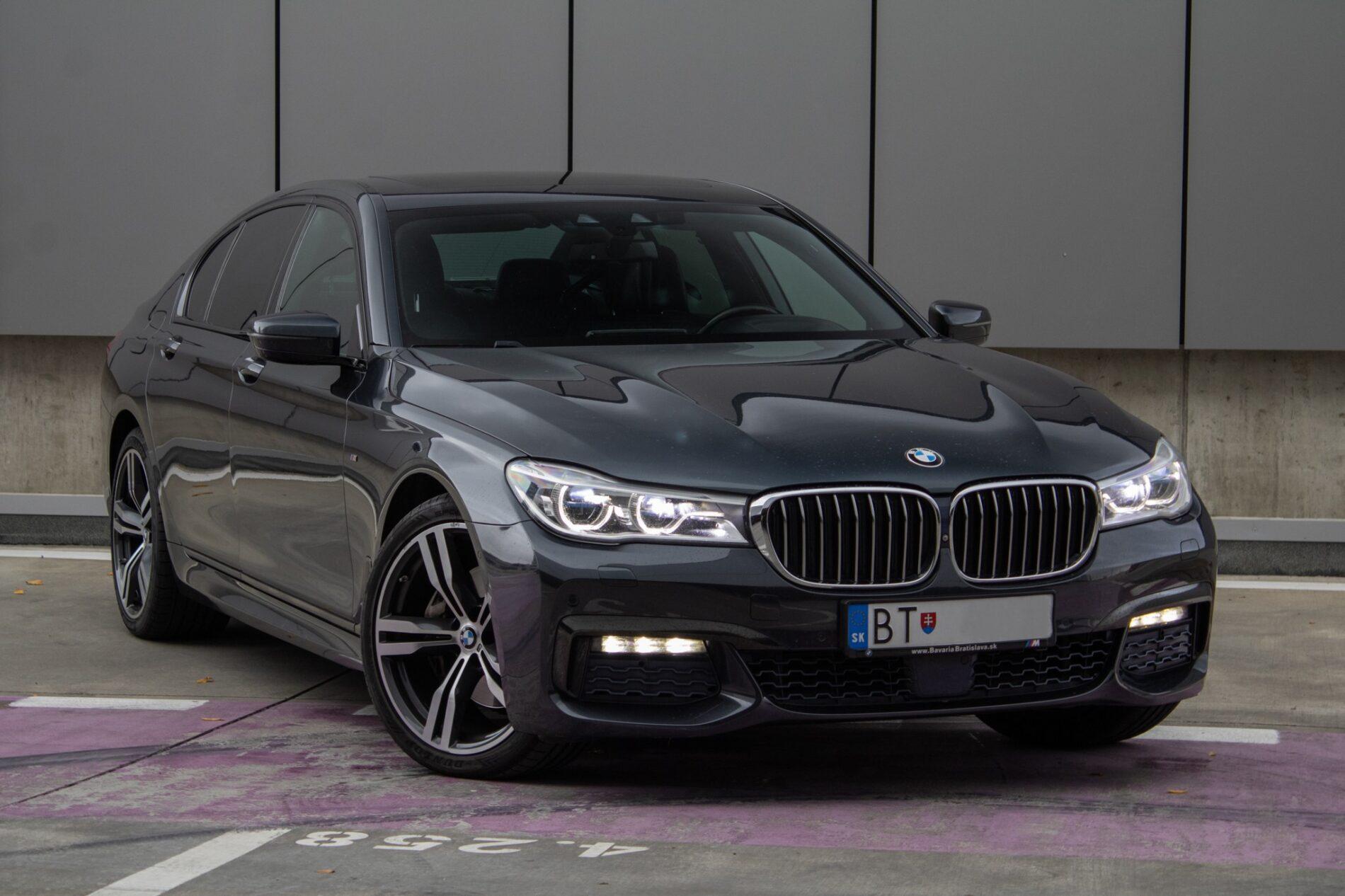 2017 BMW 740d, sivá sedan, 199 355 km