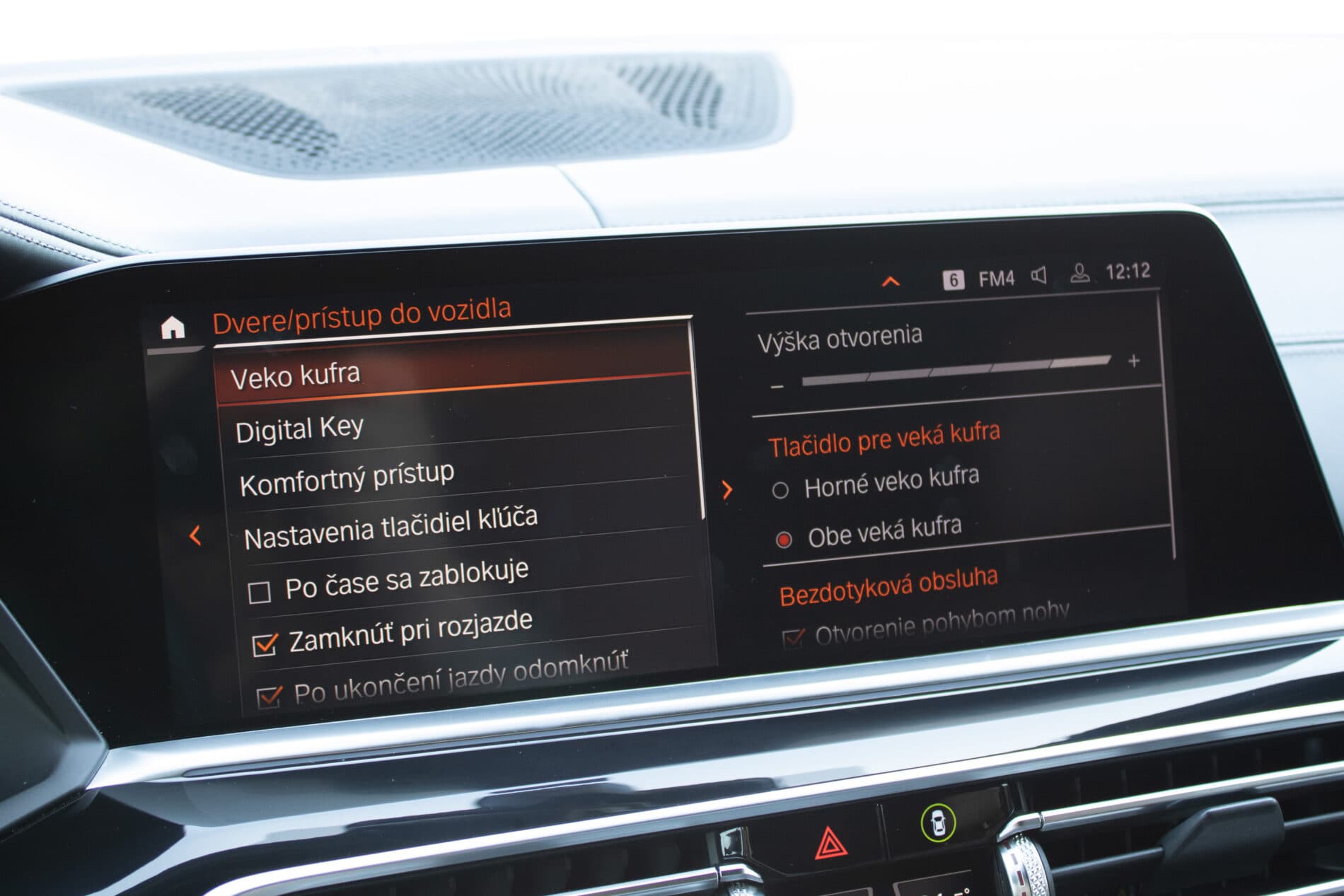 2019 BMW X5 M50d, čierna suv, 122 049 km