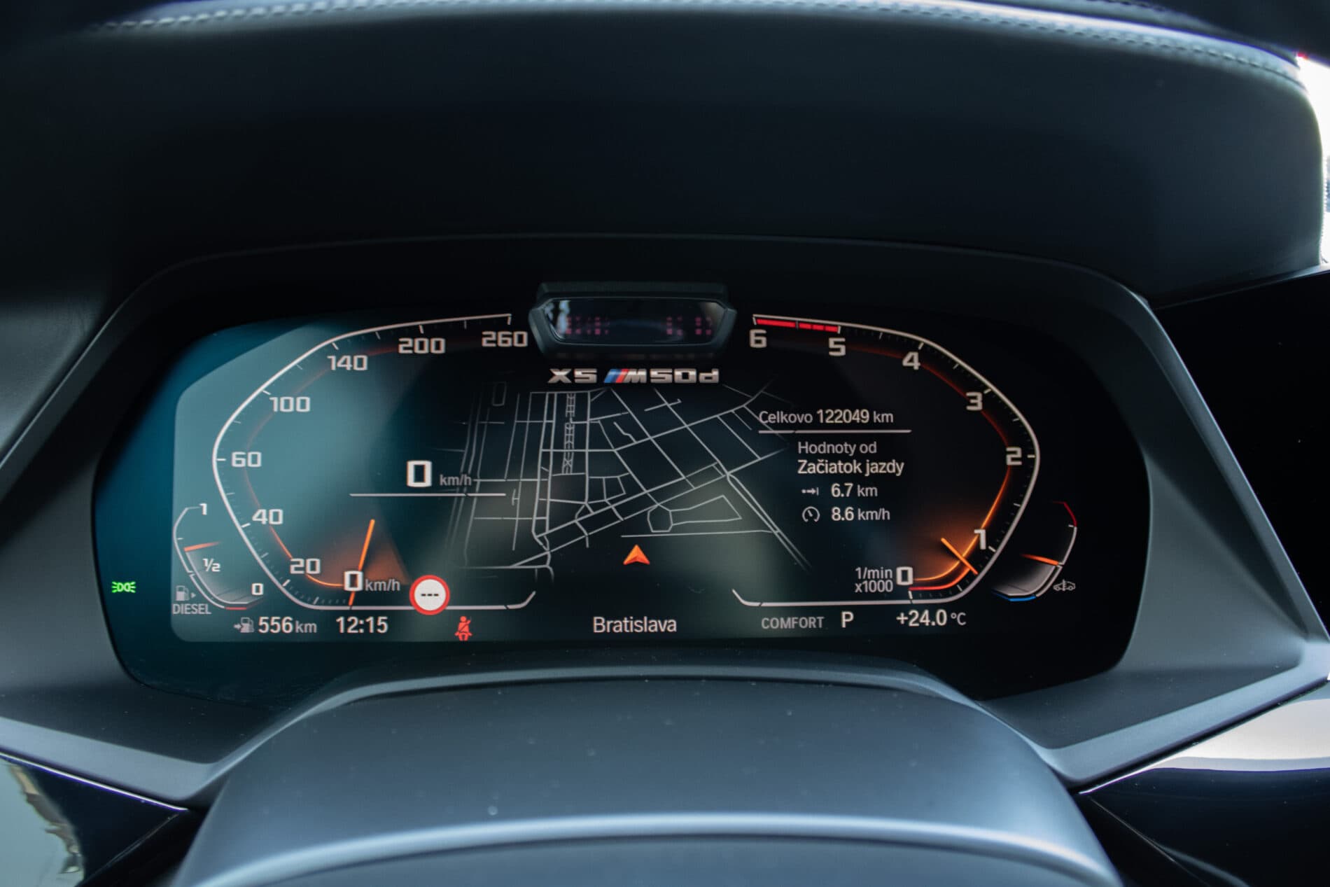 2019 BMW X5 M50d, čierna suv, 122 049 km