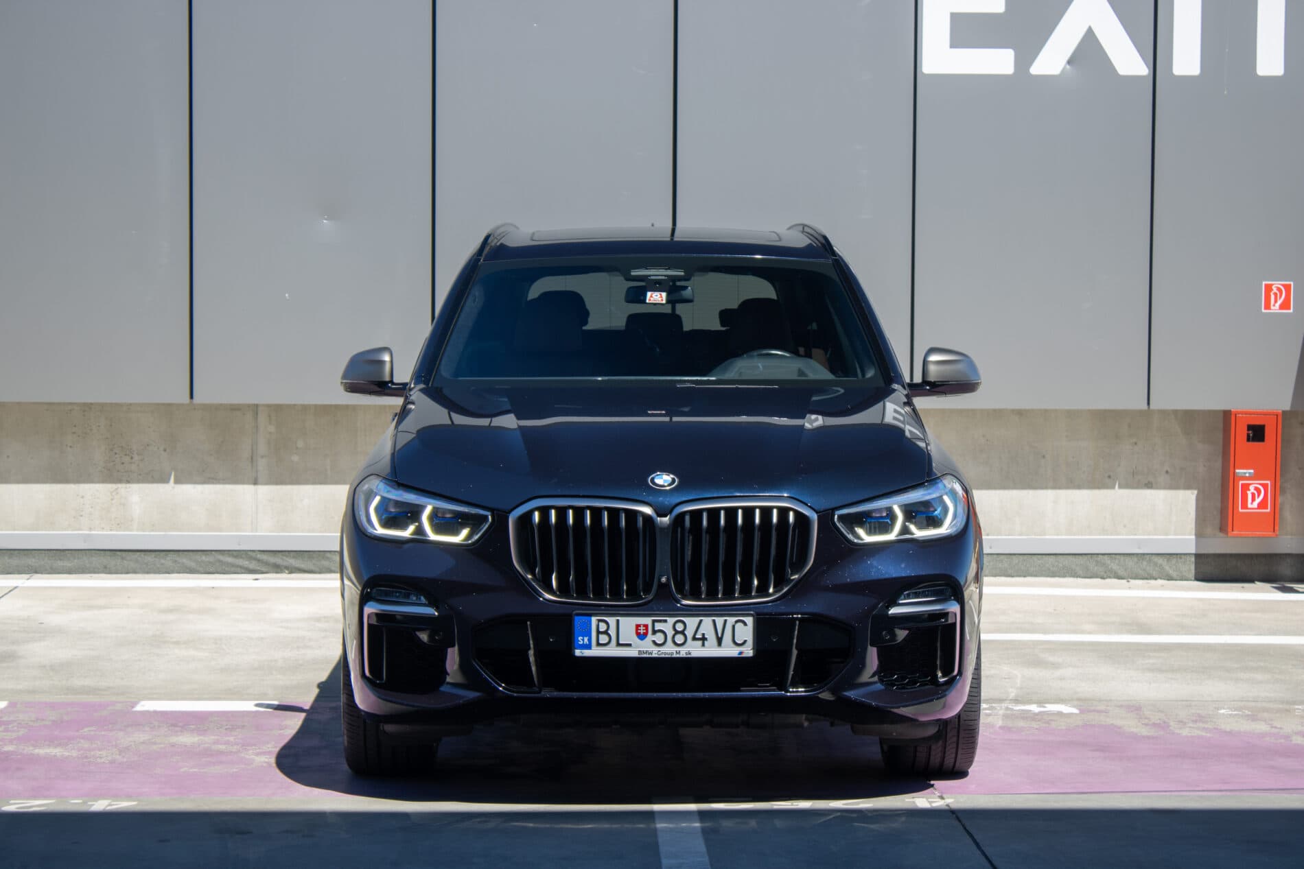 2019 BMW X5 M50d, čierna suv, 122 049 km