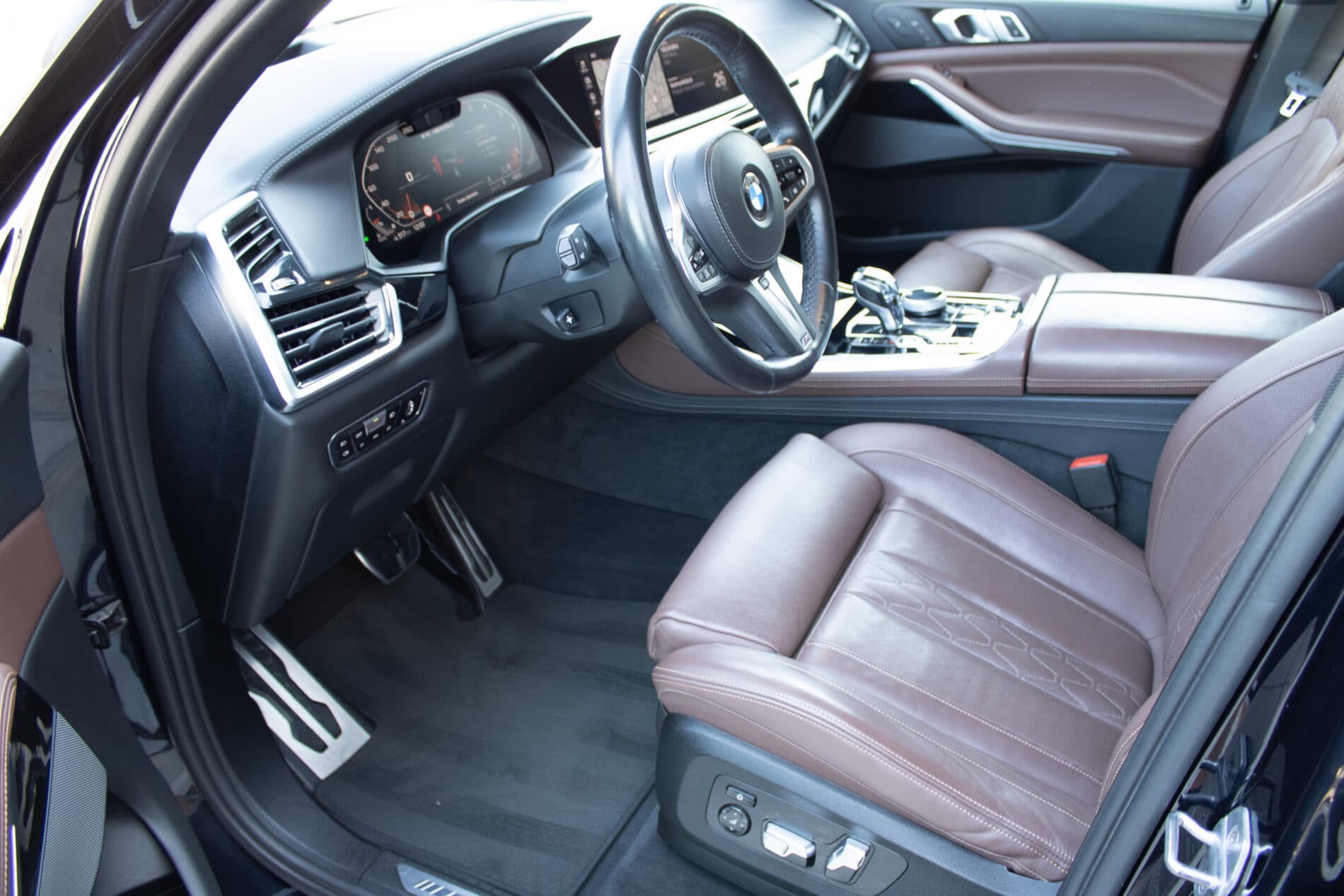 2019 BMW X5 M50d, čierna suv, 122 049 km