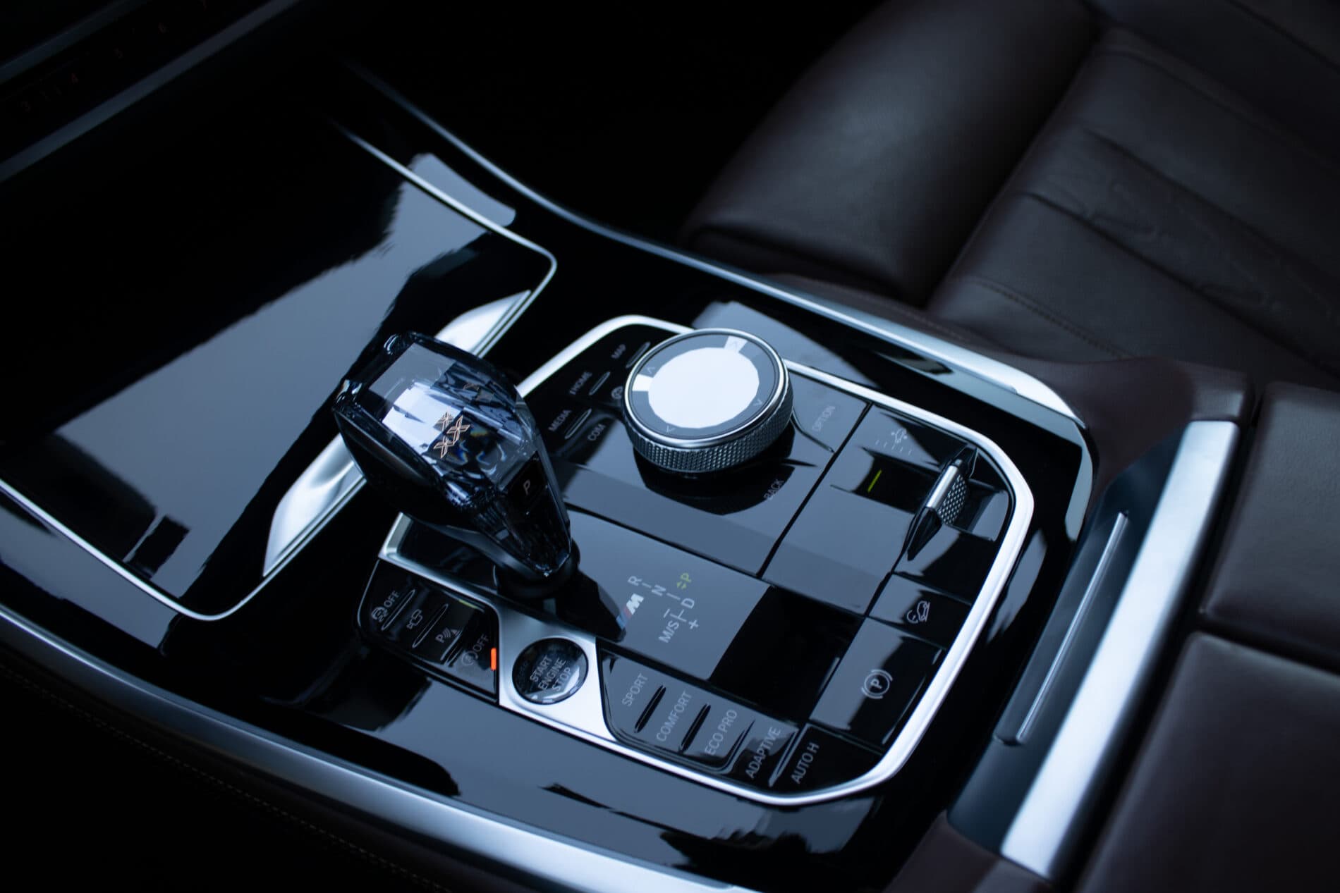 2019 BMW X5 M50d, čierna suv, 122 049 km