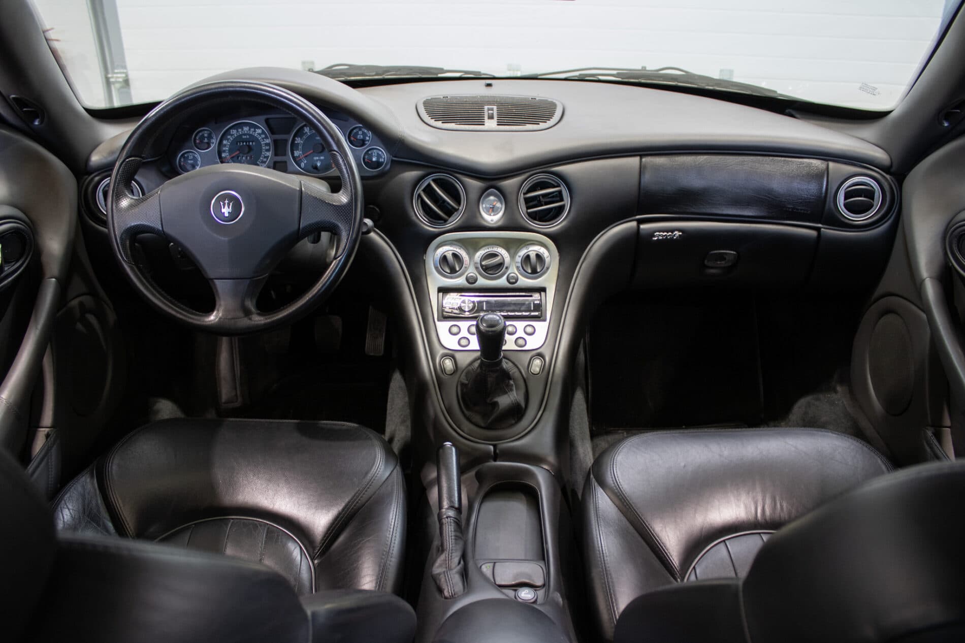 1999 Maserati 3200 GT, sivá kupé, 34 166 km
