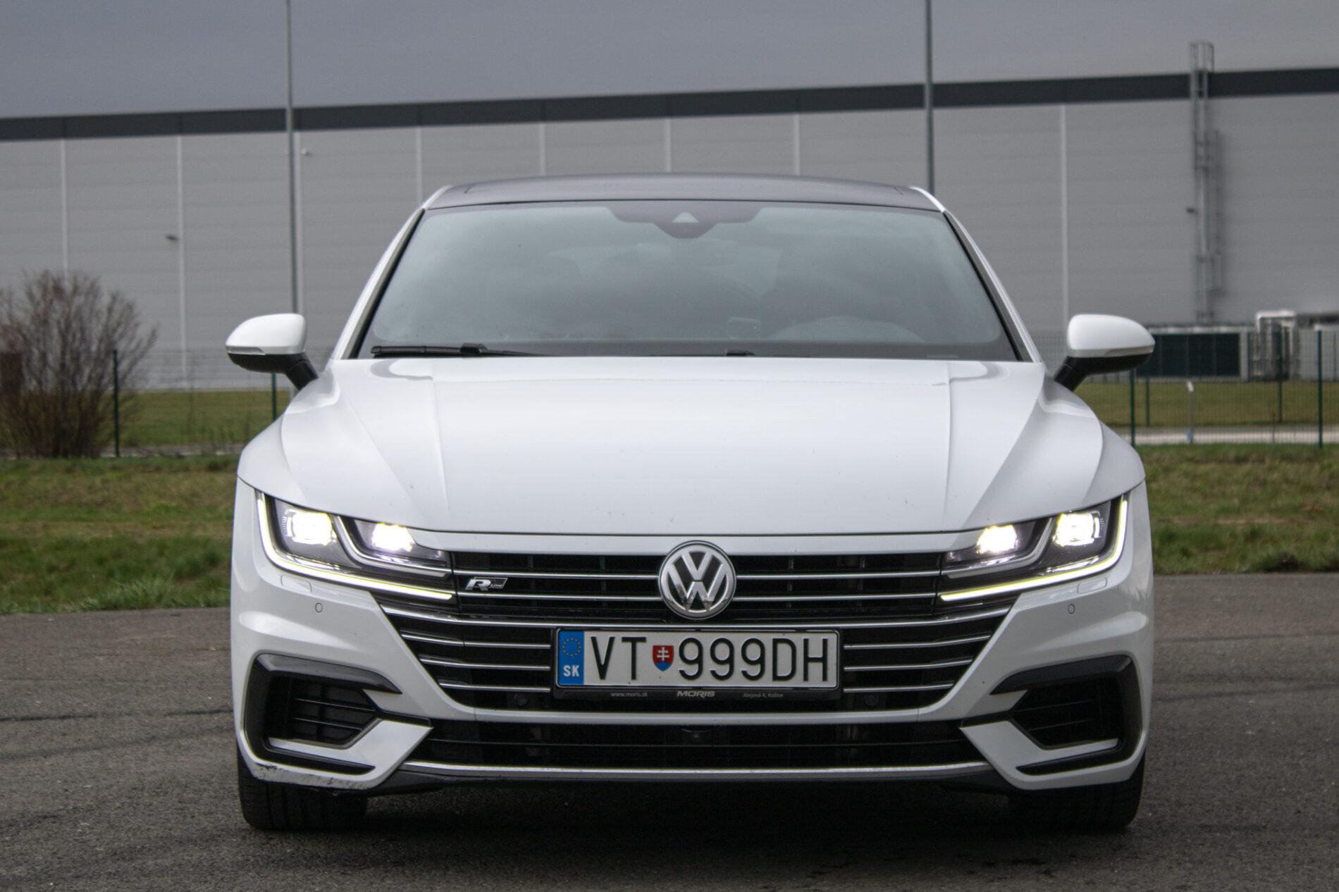 2018 Volkswagen Arteon, biela sedan, 106 961 km