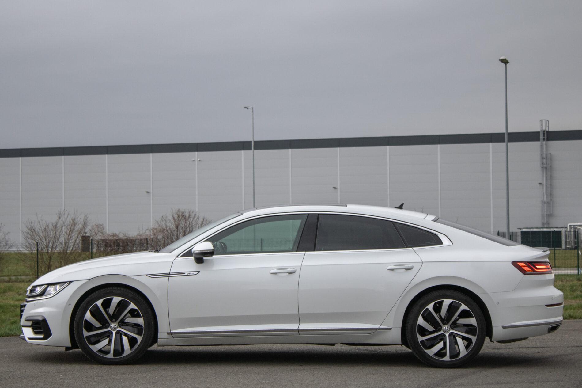 2018 Volkswagen Arteon, biela sedan, 106 961 km