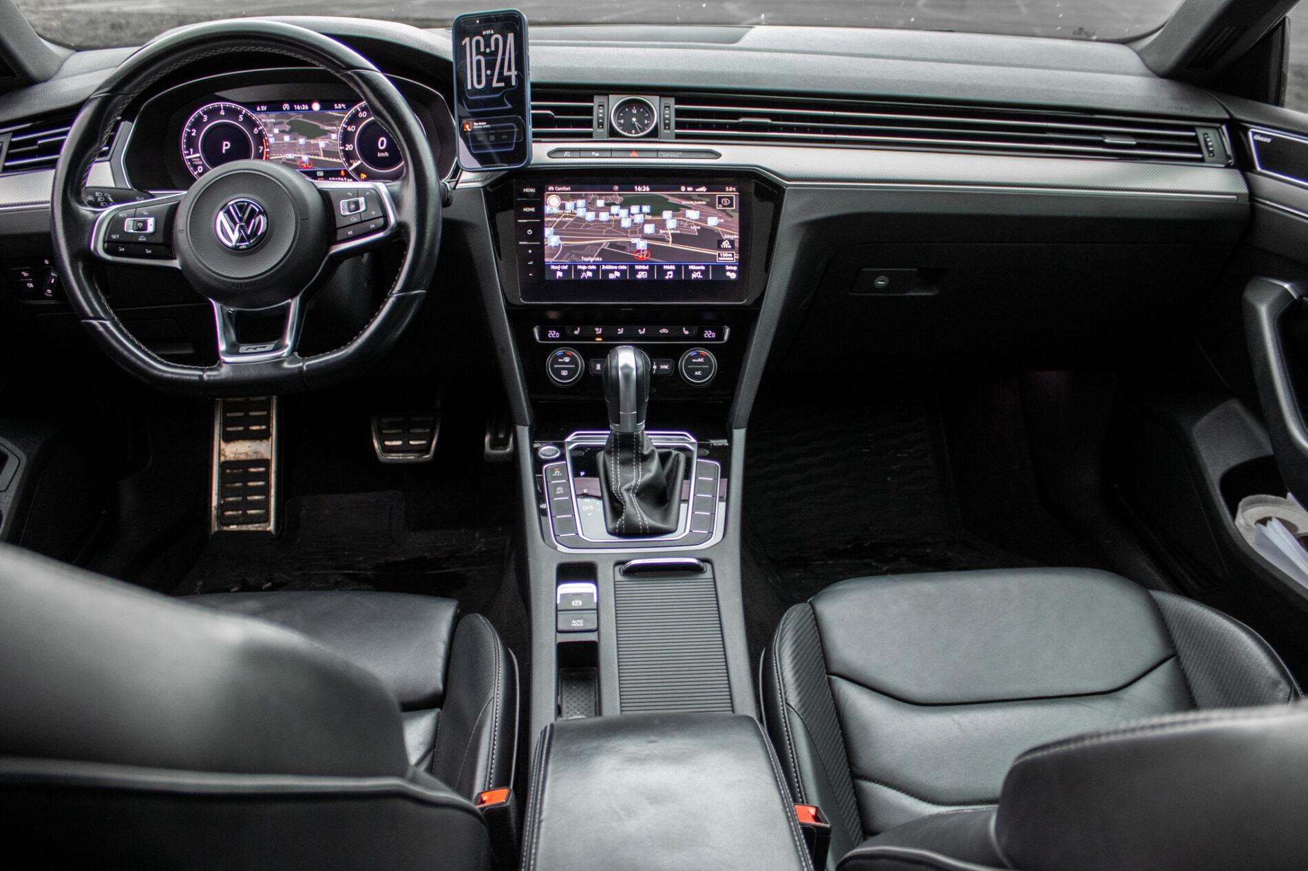 2018 Volkswagen Arteon, biela sedan, 106 961 km