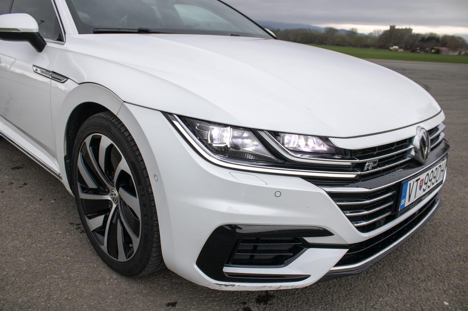 2018 Volkswagen Arteon, biela sedan, 106 961 km