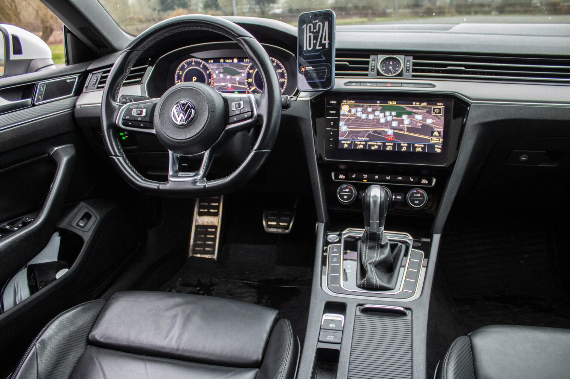 2018 Volkswagen Arteon, biela sedan, 106 961 km