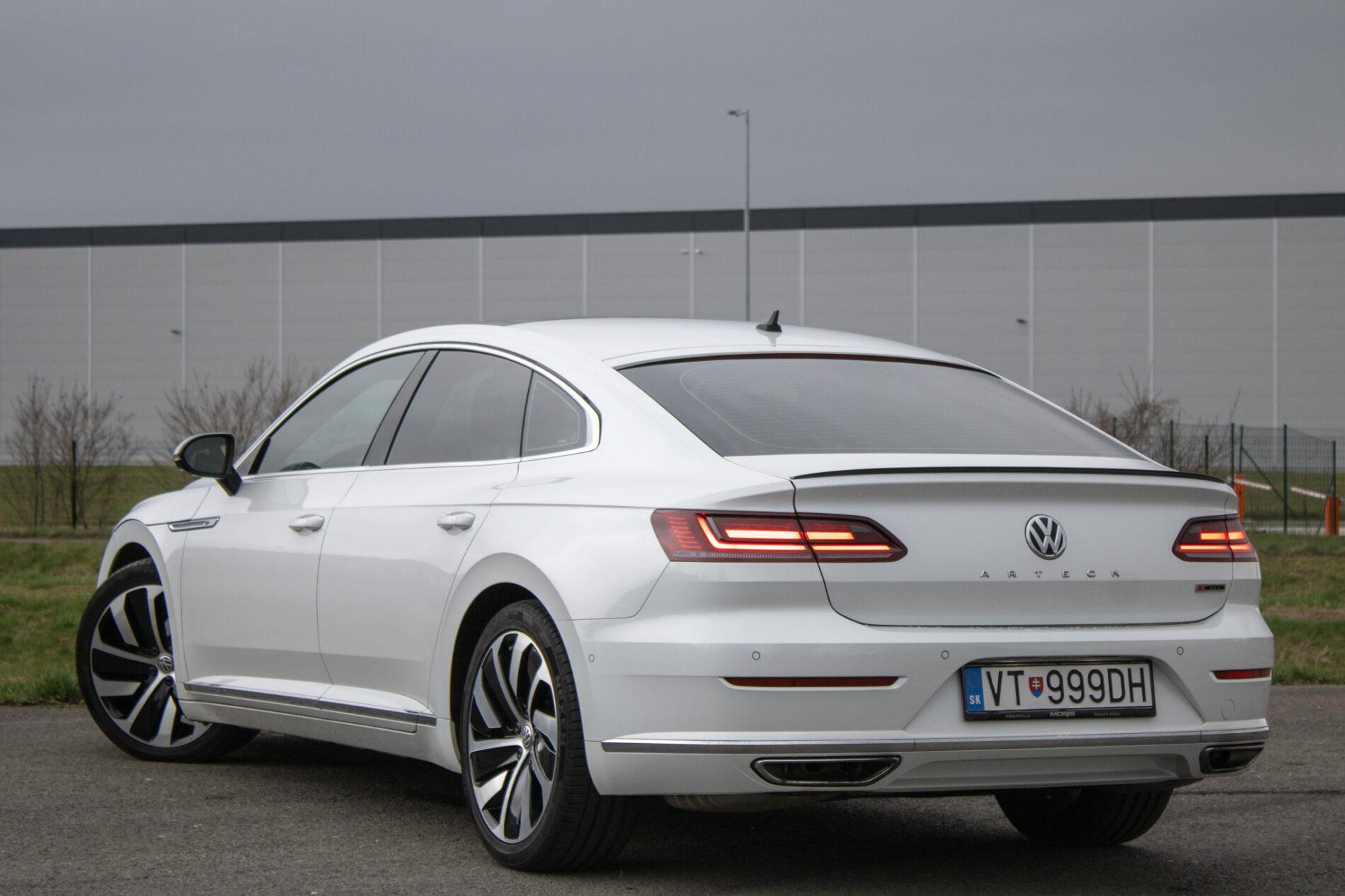 2018 Volkswagen Arteon, biela sedan, 106 961 km