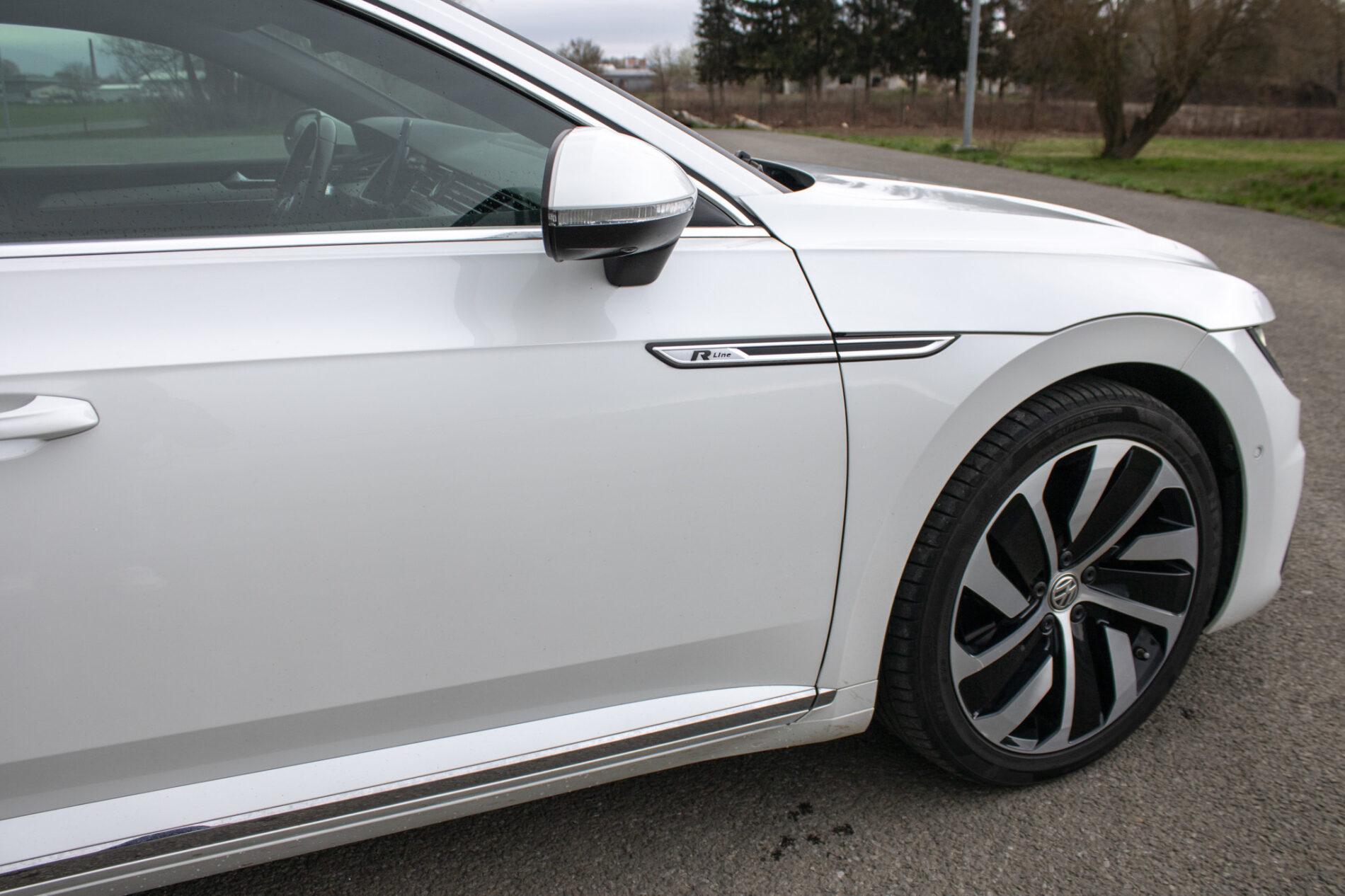 2018 Volkswagen Arteon, biela sedan, 106 961 km