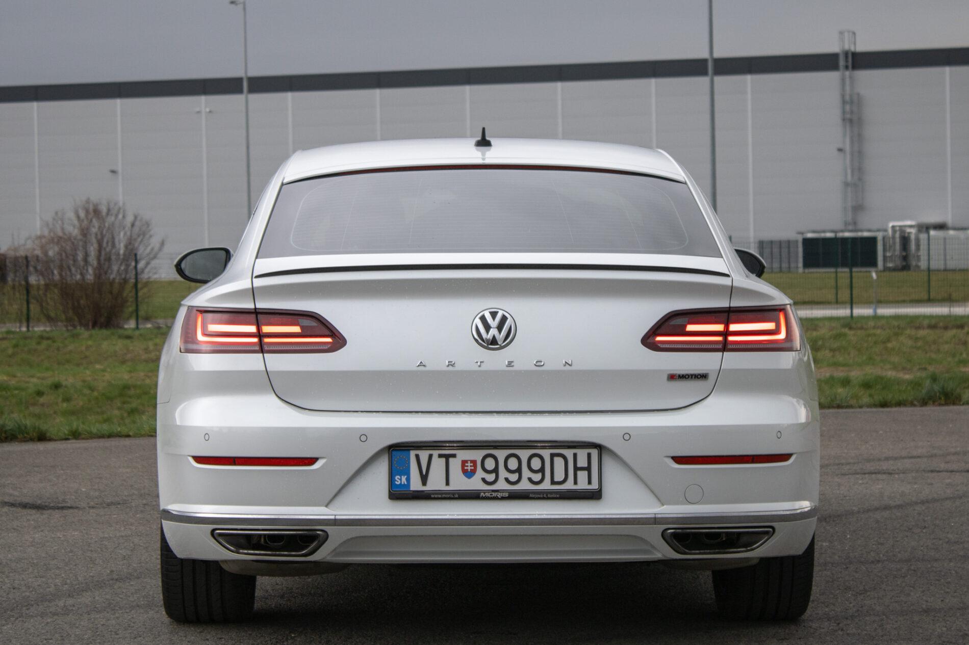 2018 Volkswagen Arteon, biela sedan, 106 961 km
