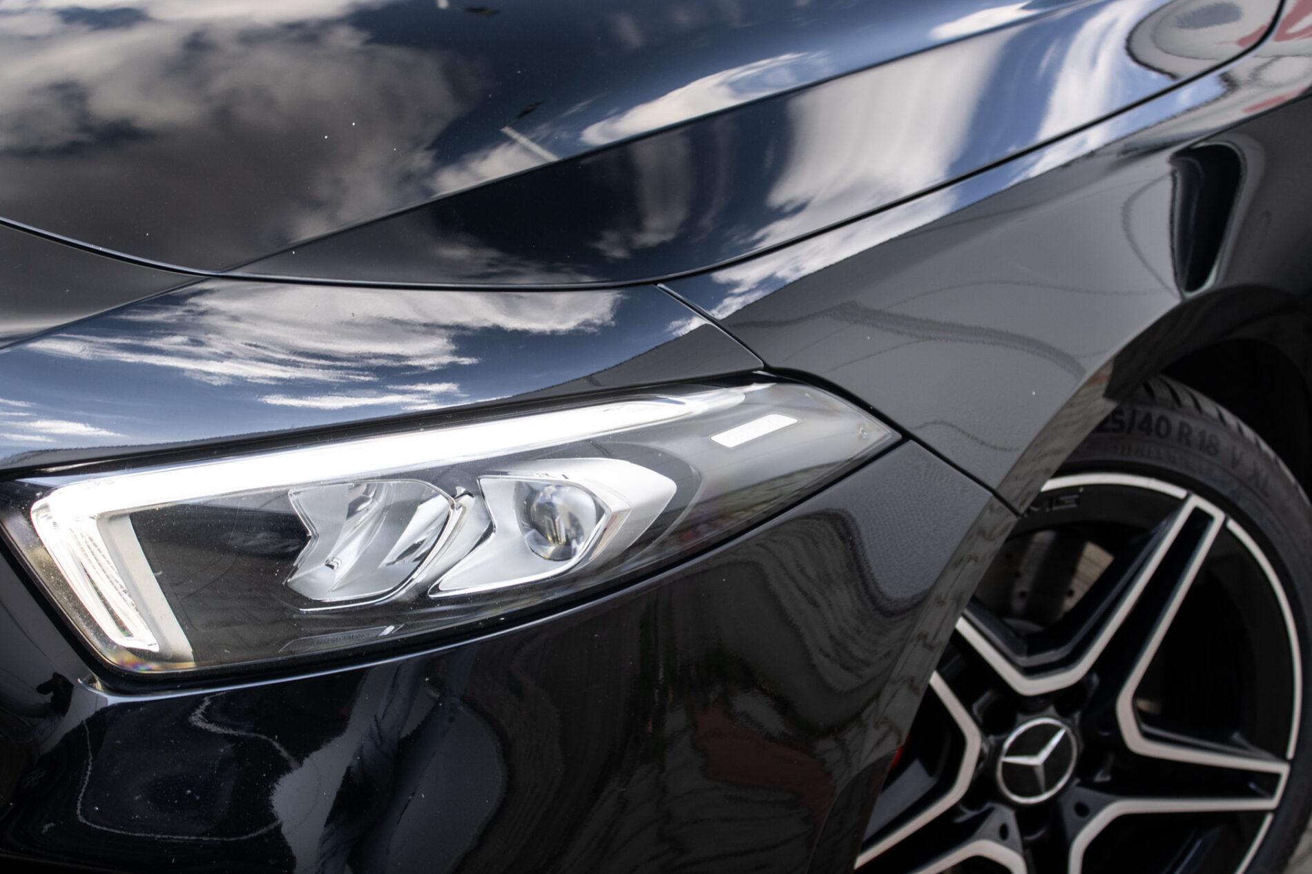 2019 Mercedes-Benz A 35 AMG, čierna sedan, 60 541 km
