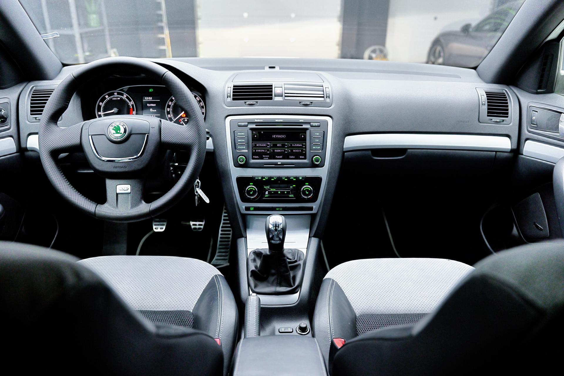 2009 Skoda Octavia RS mk2 combi, biela kombi, 129 910 km