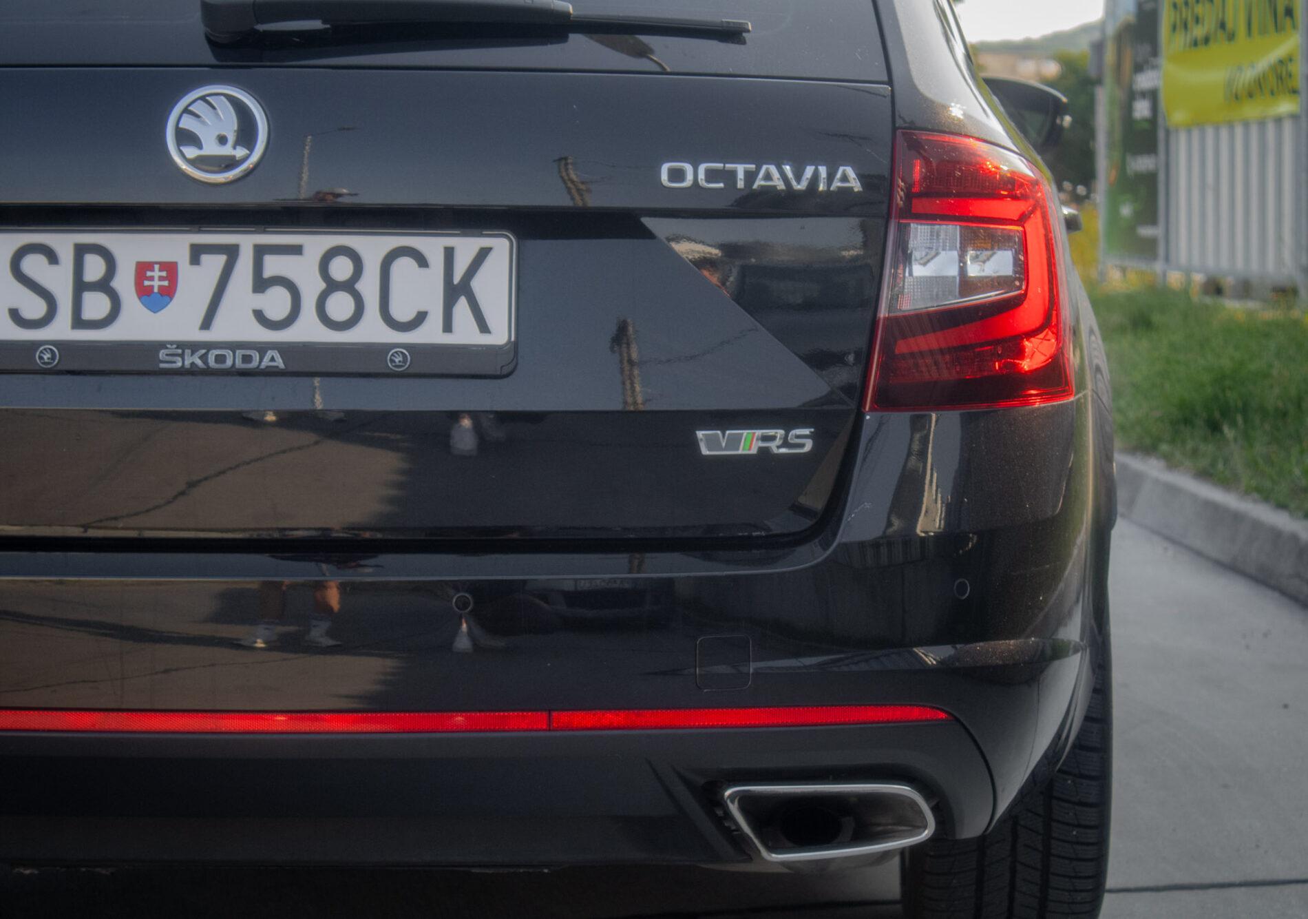 2018 Skoda Octavia RS, čierna kombi, 223 705 km
