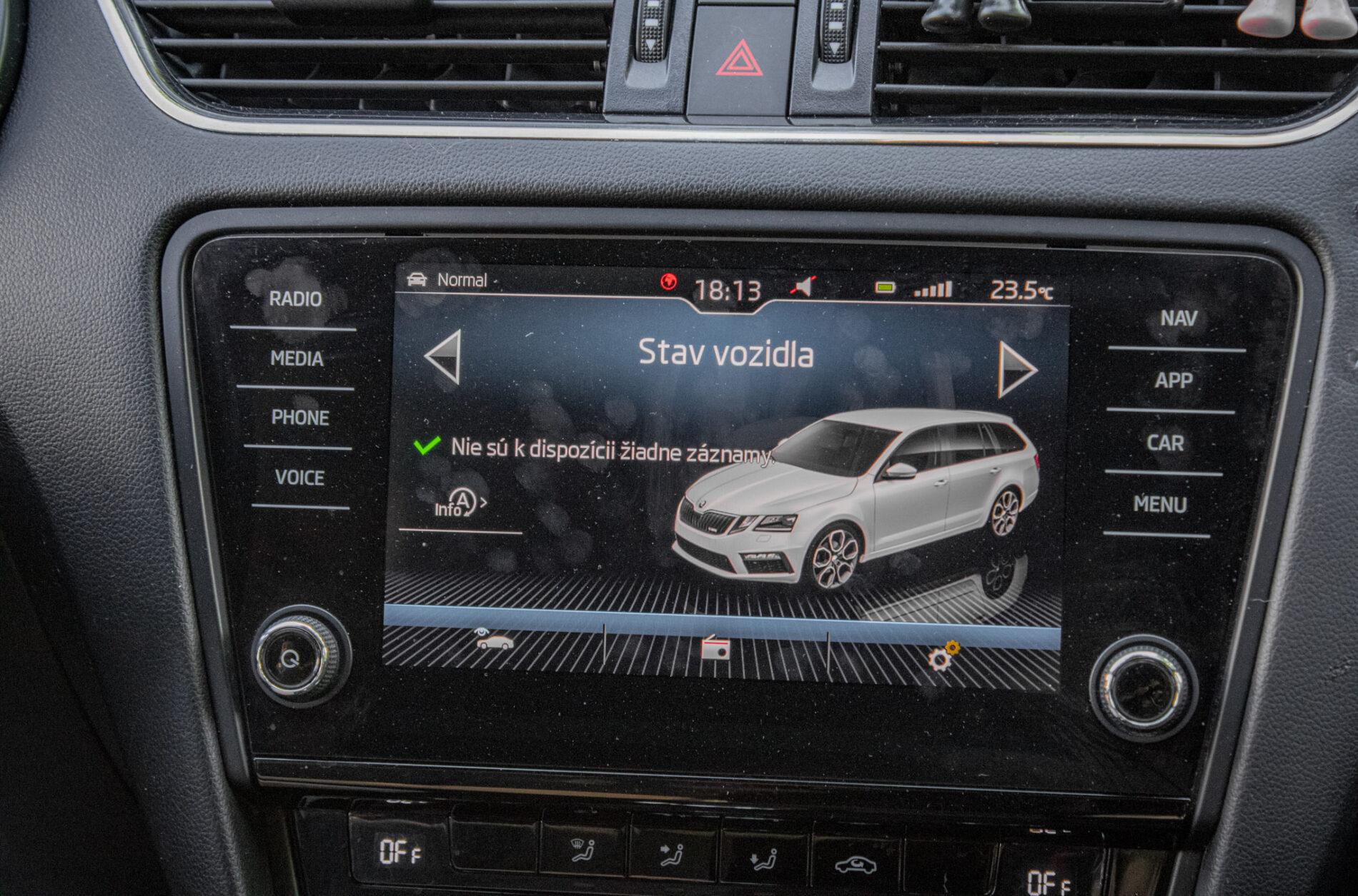 2018 Skoda Octavia RS, čierna kombi, 223 705 km