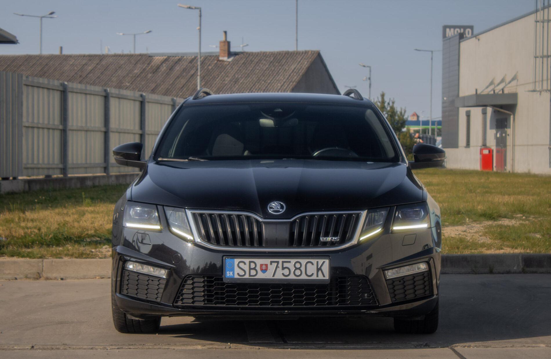 2018 Skoda Octavia RS, čierna kombi, 223 705 km