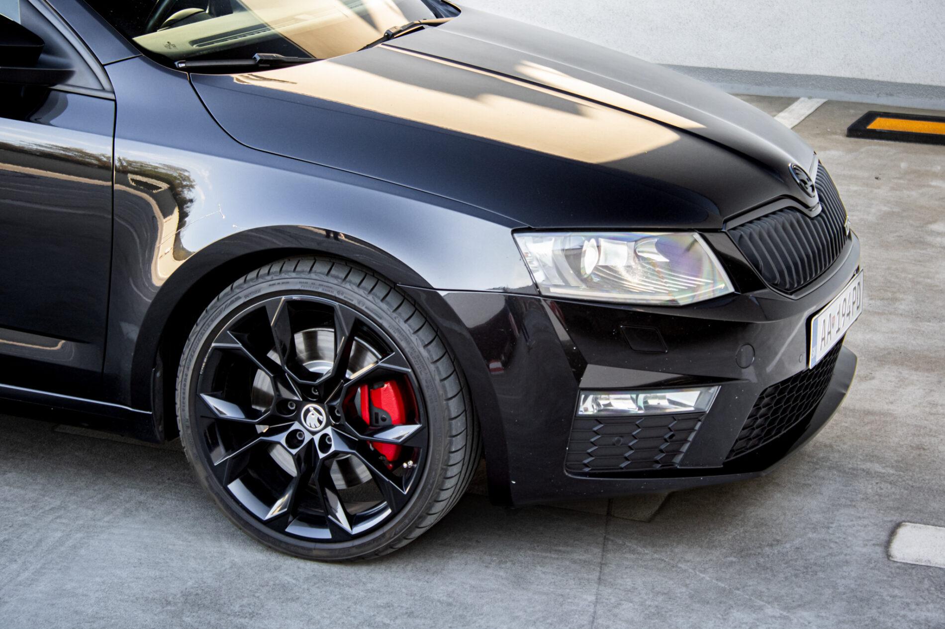 2016 Skoda Octavia RS, čierna sedan, 227 447 km