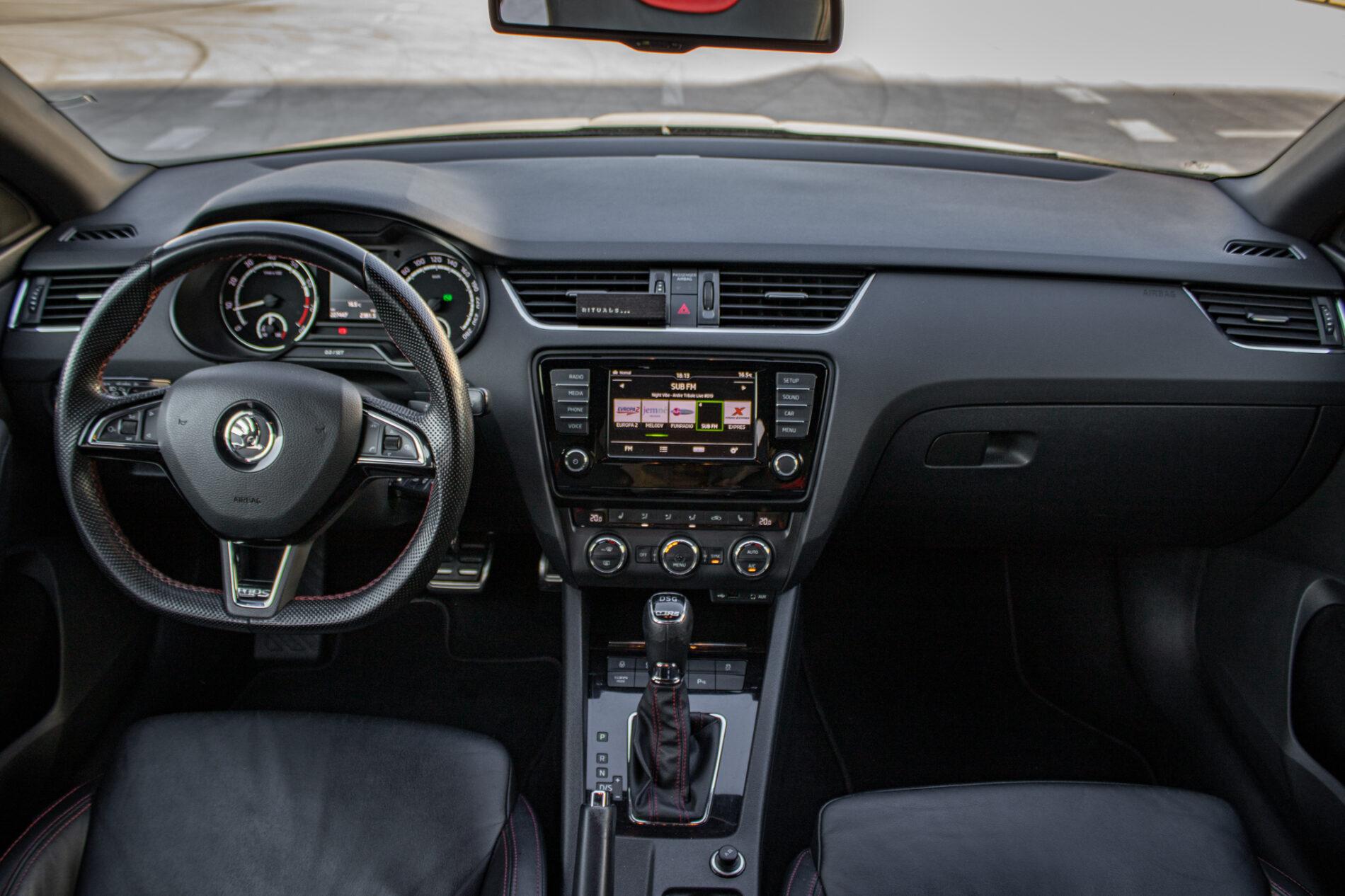 2016 Skoda Octavia RS, čierna sedan, 227 447 km
