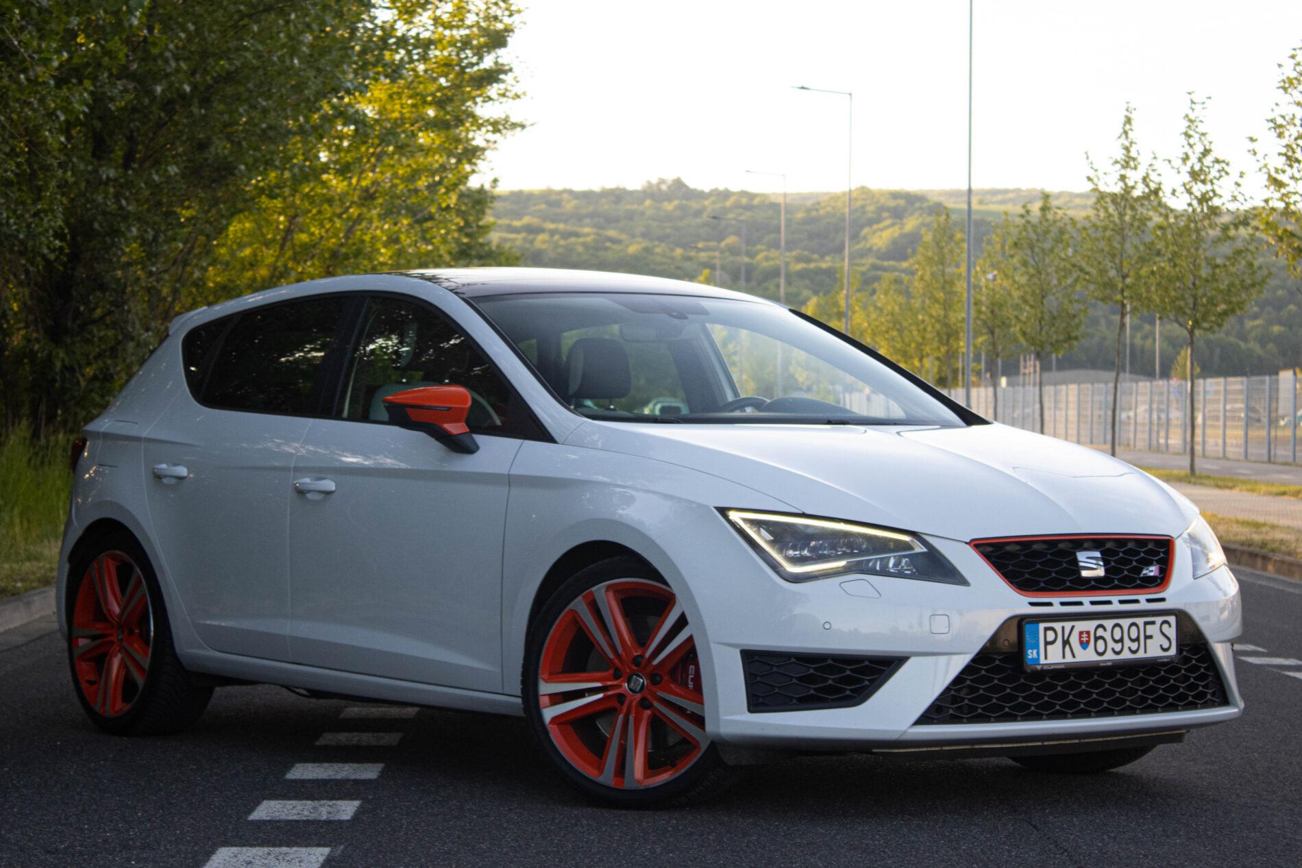 2016 Seat Leon Cupra, biela hatchback, 230 789 km